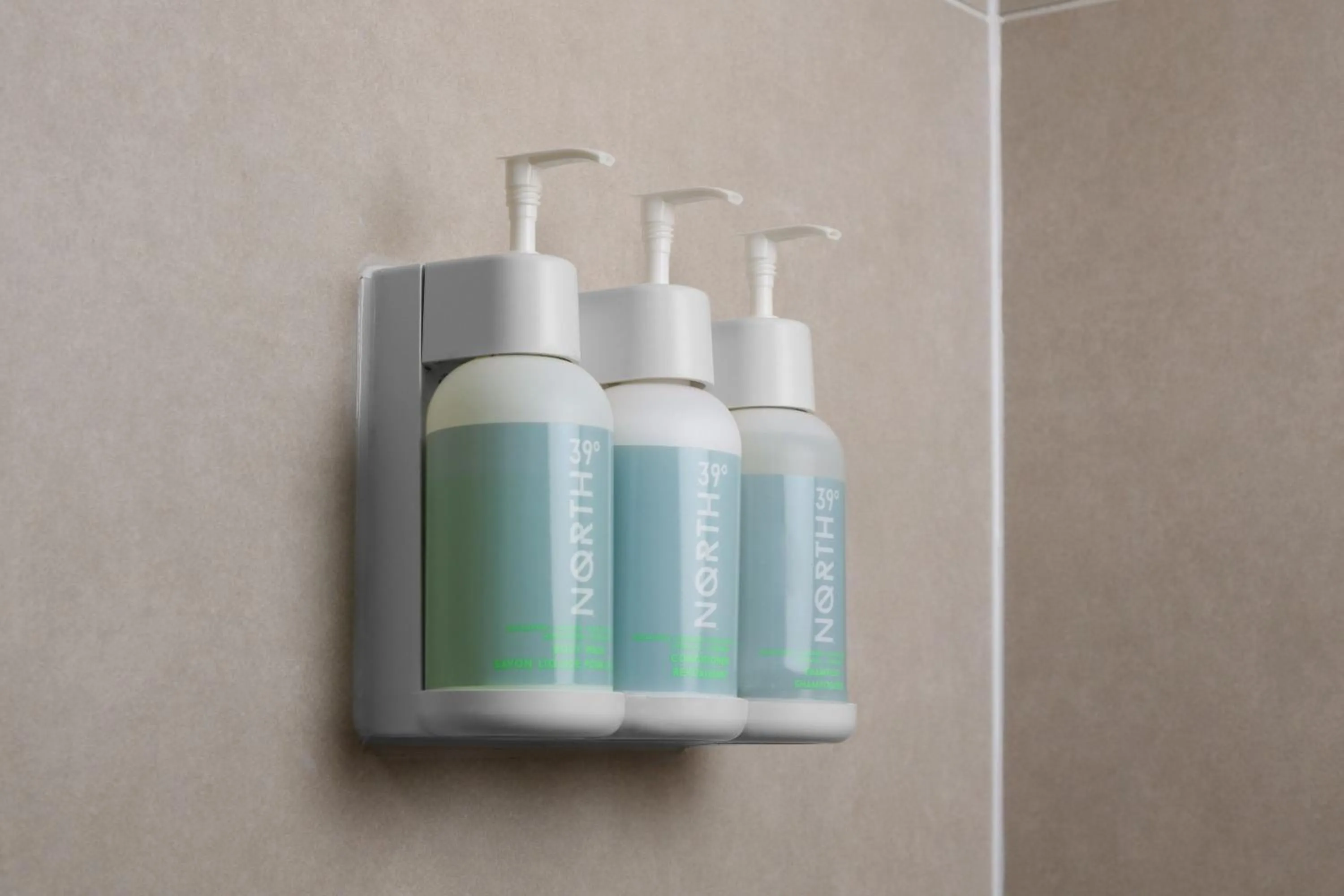 Bathroom in Courtyard Dallas Las Colinas