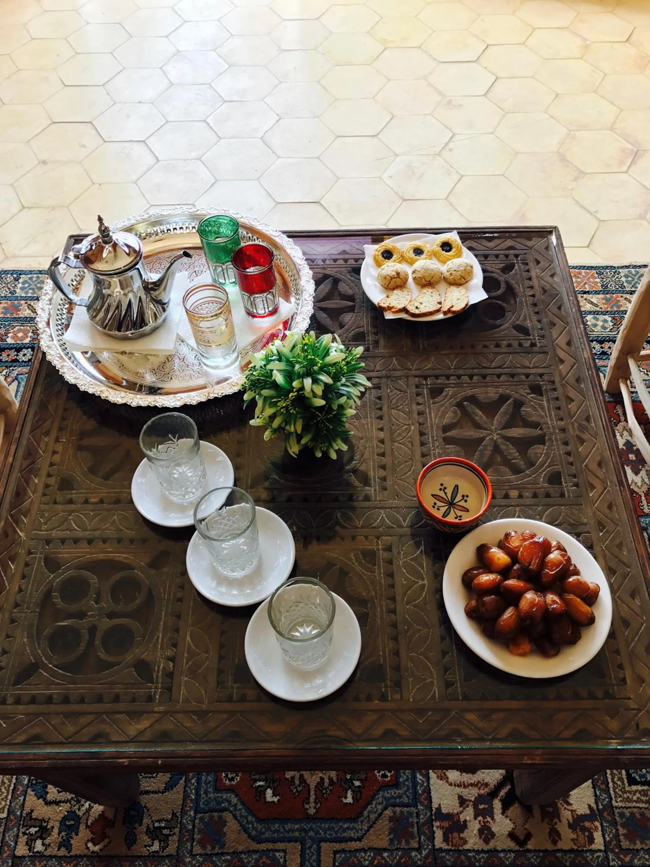 Food and drinks in Riad Dar Bab Todra