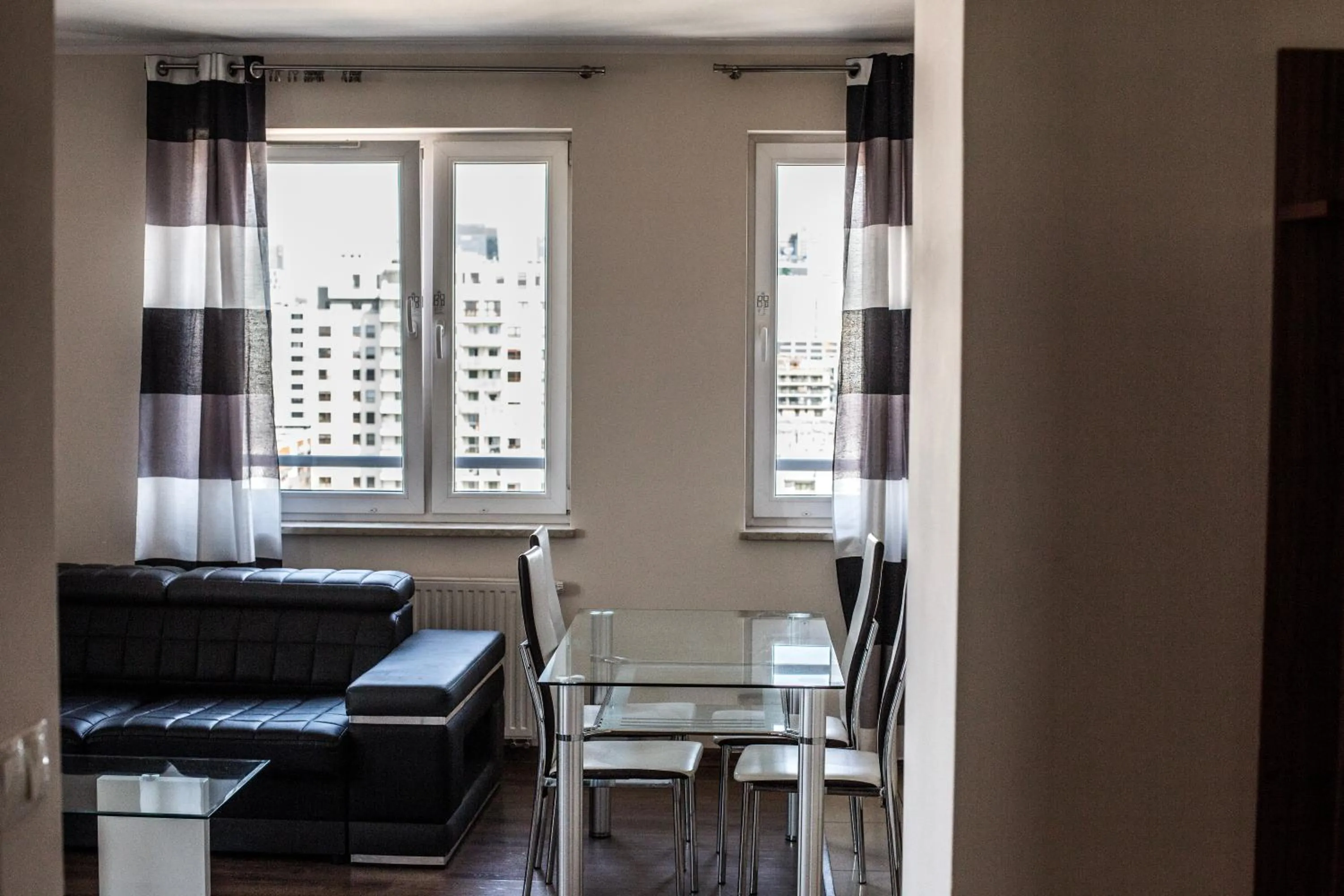 Living room in Senator Warsaw Apartments