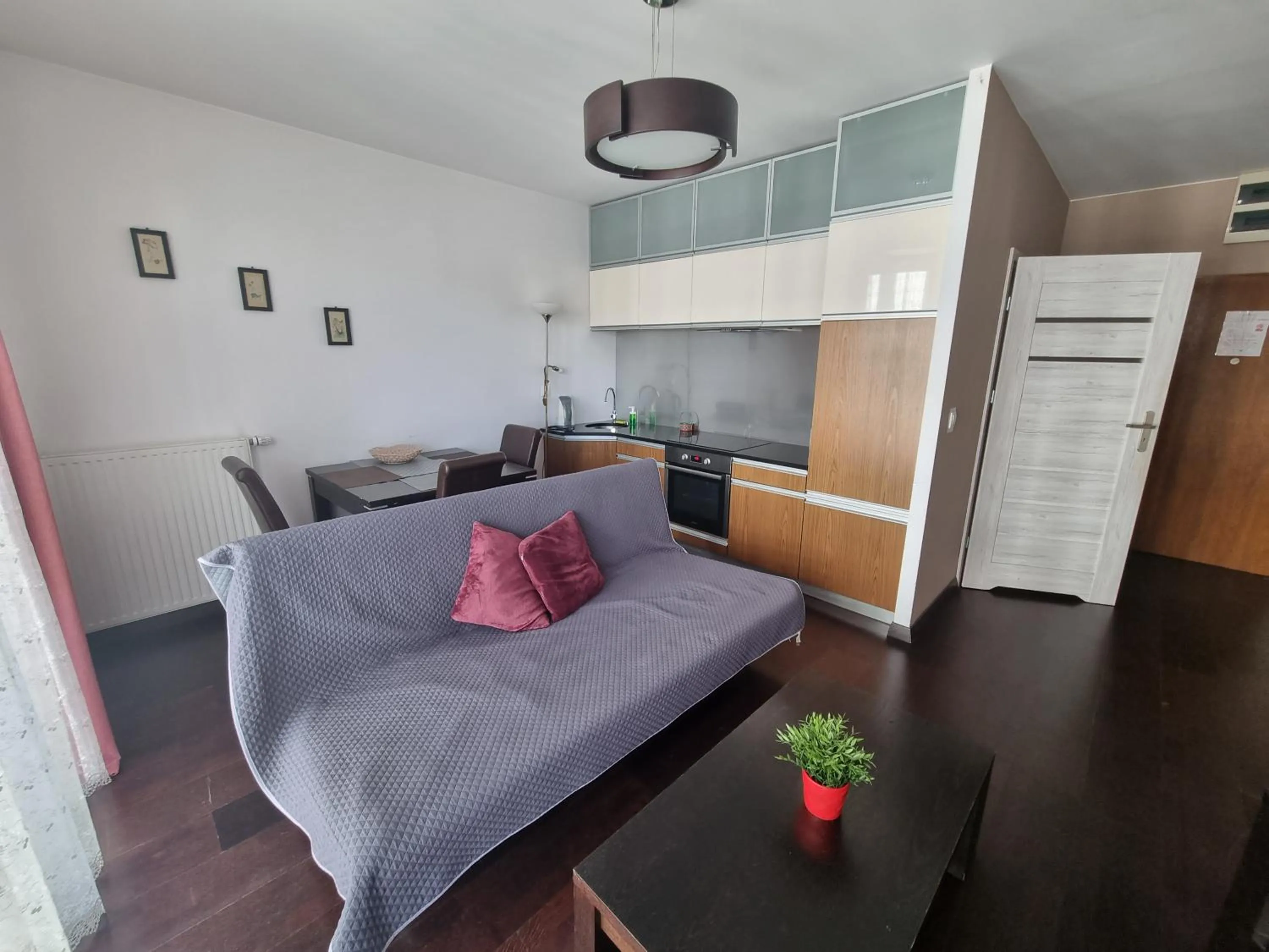 Senator Warsaw Apartments