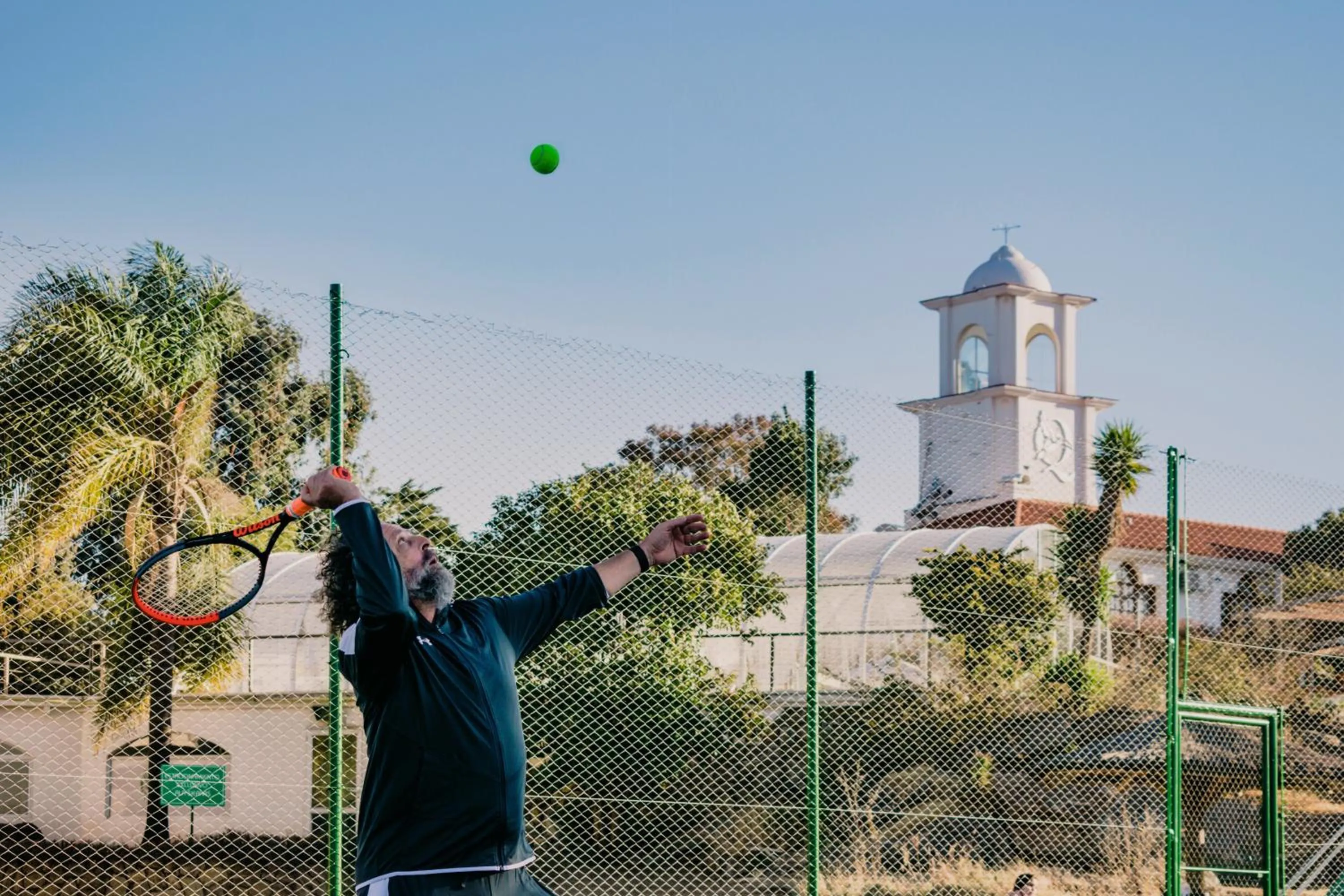 Tennis court in La Posada Del Qenti