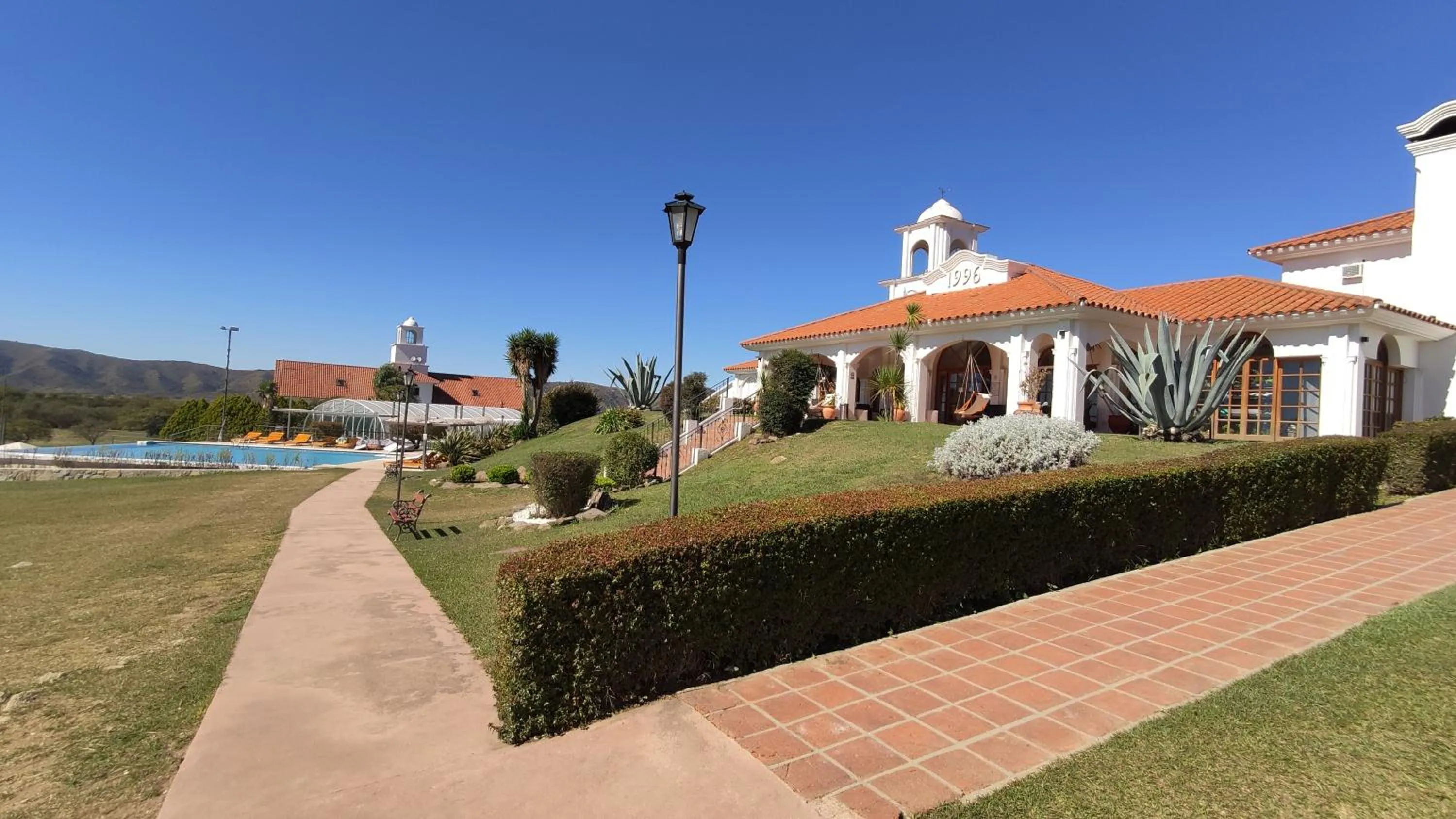 Property building in La Posada Del Qenti