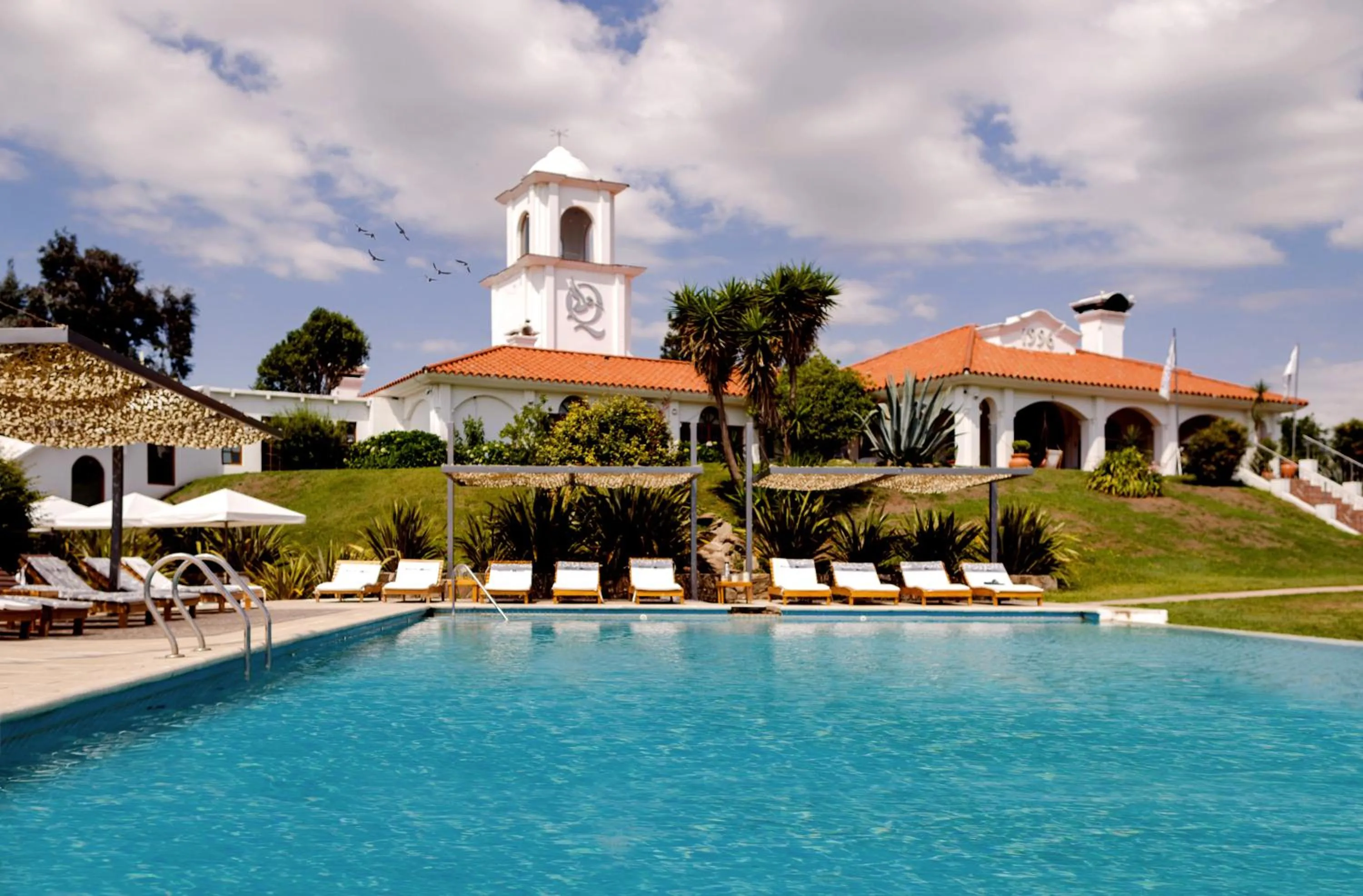 Property building in La Posada Del Qenti