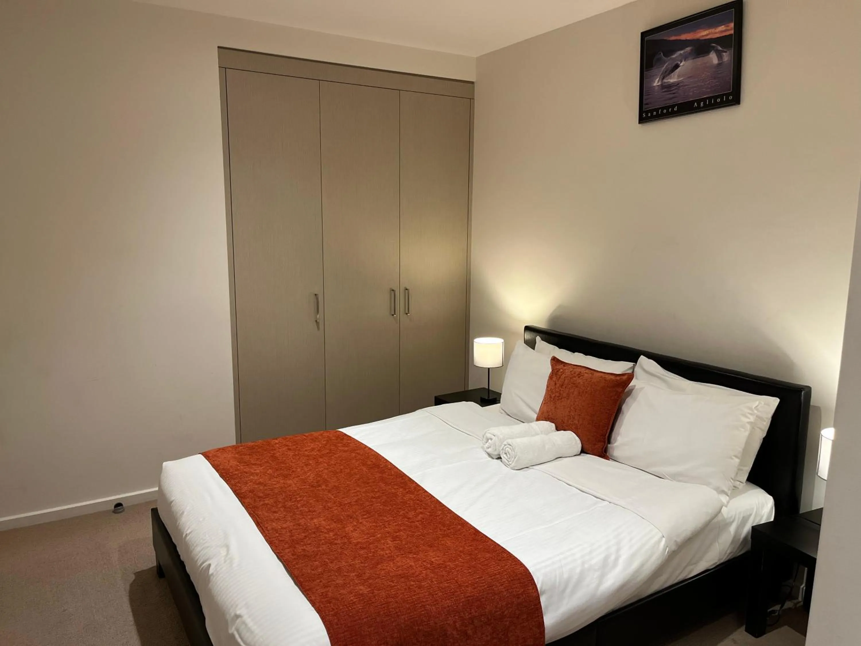 Bed in Tasha's Apartments on Morphett