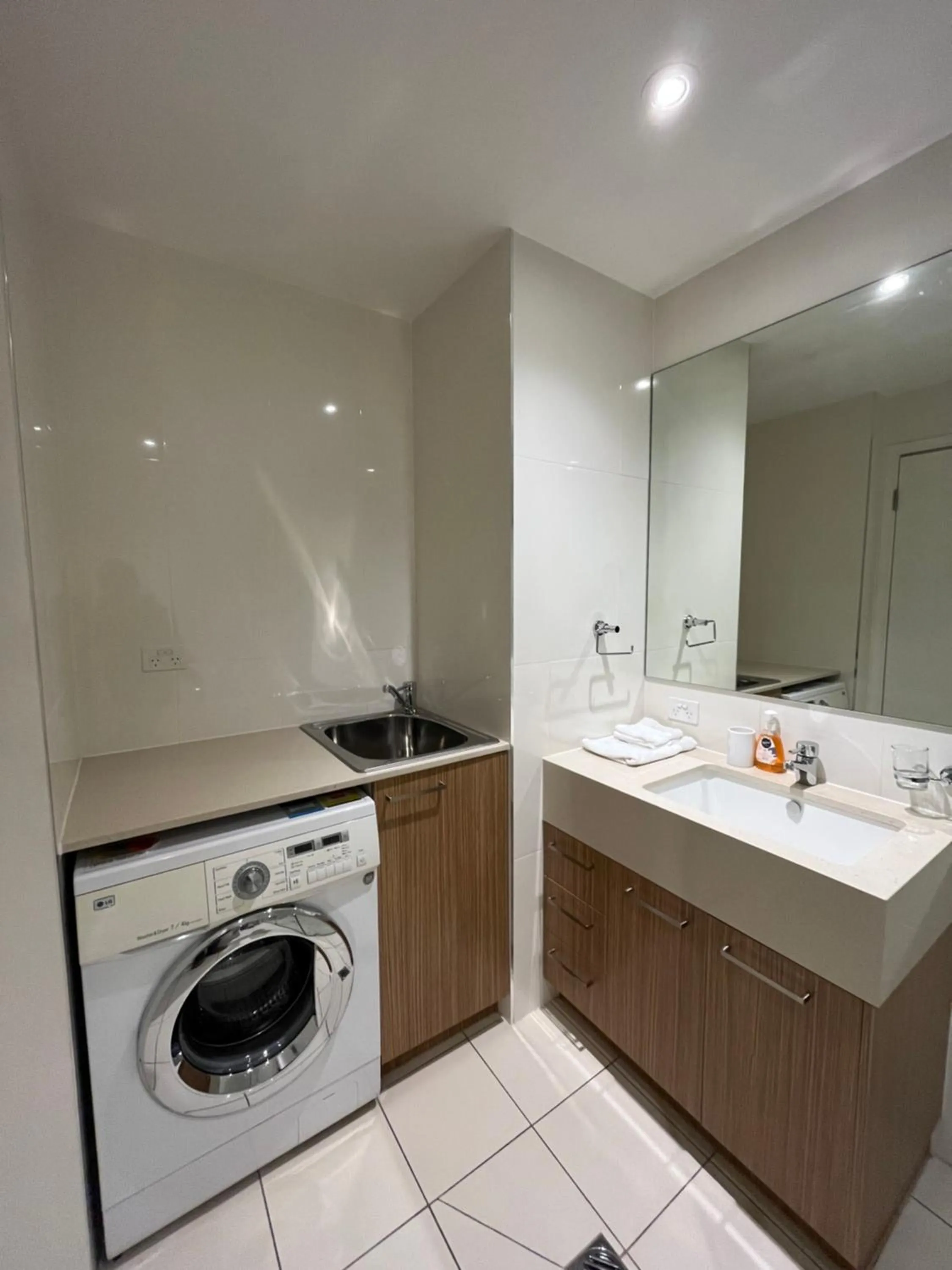 Tasha's Apartments on Morphett