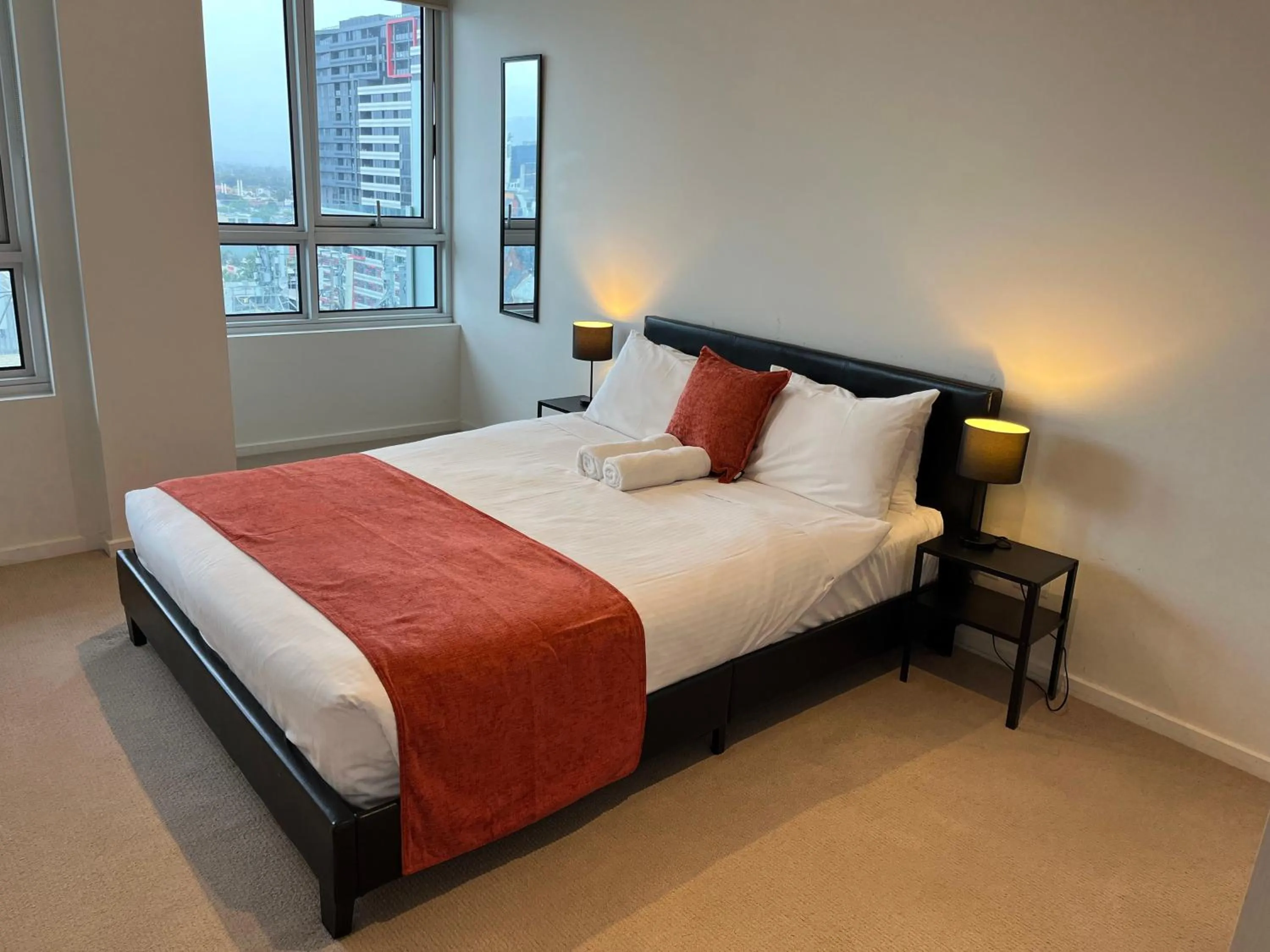 Bed in Tasha's Apartments on Morphett