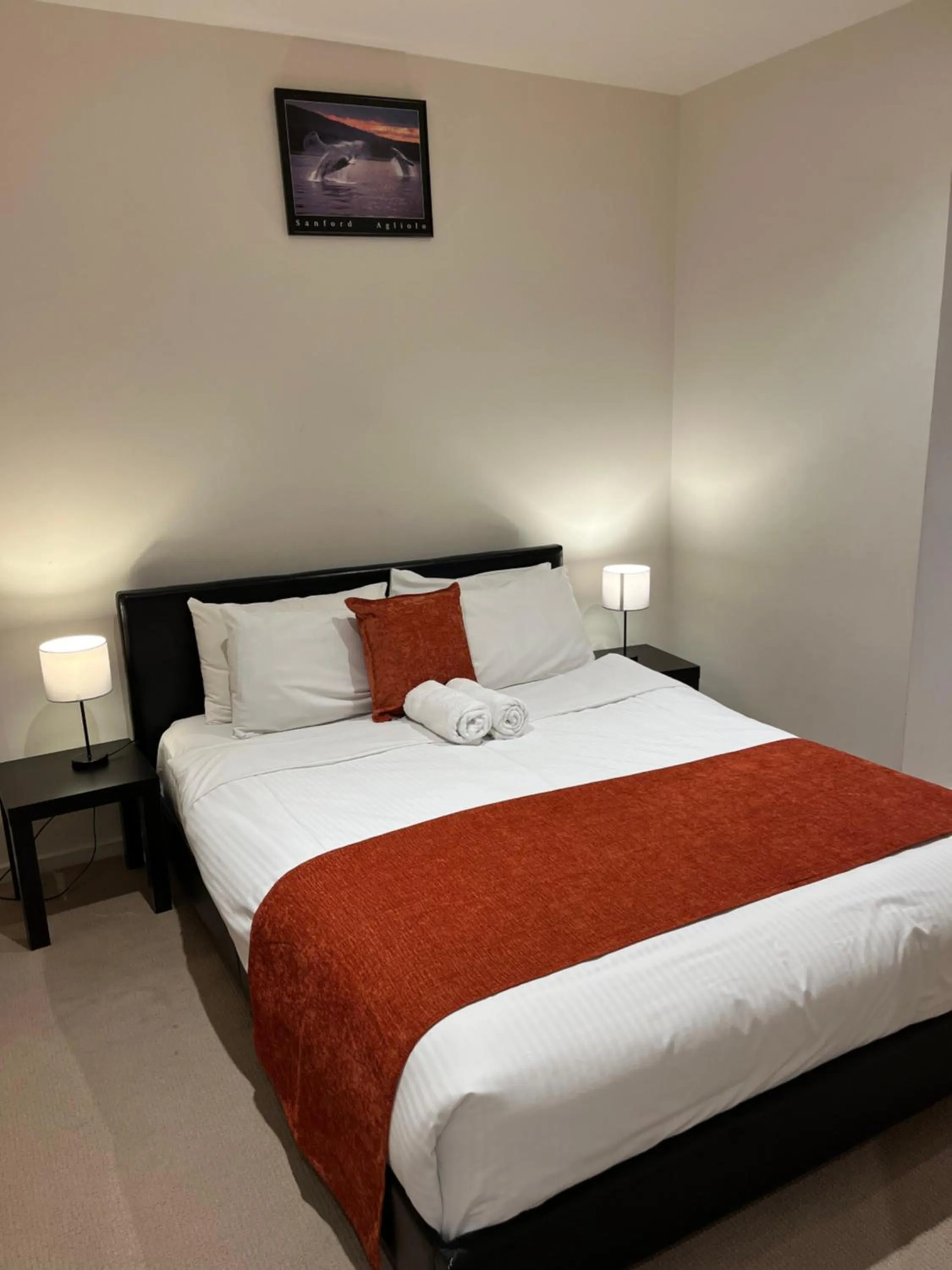 Bed in Tasha's Apartments on Morphett