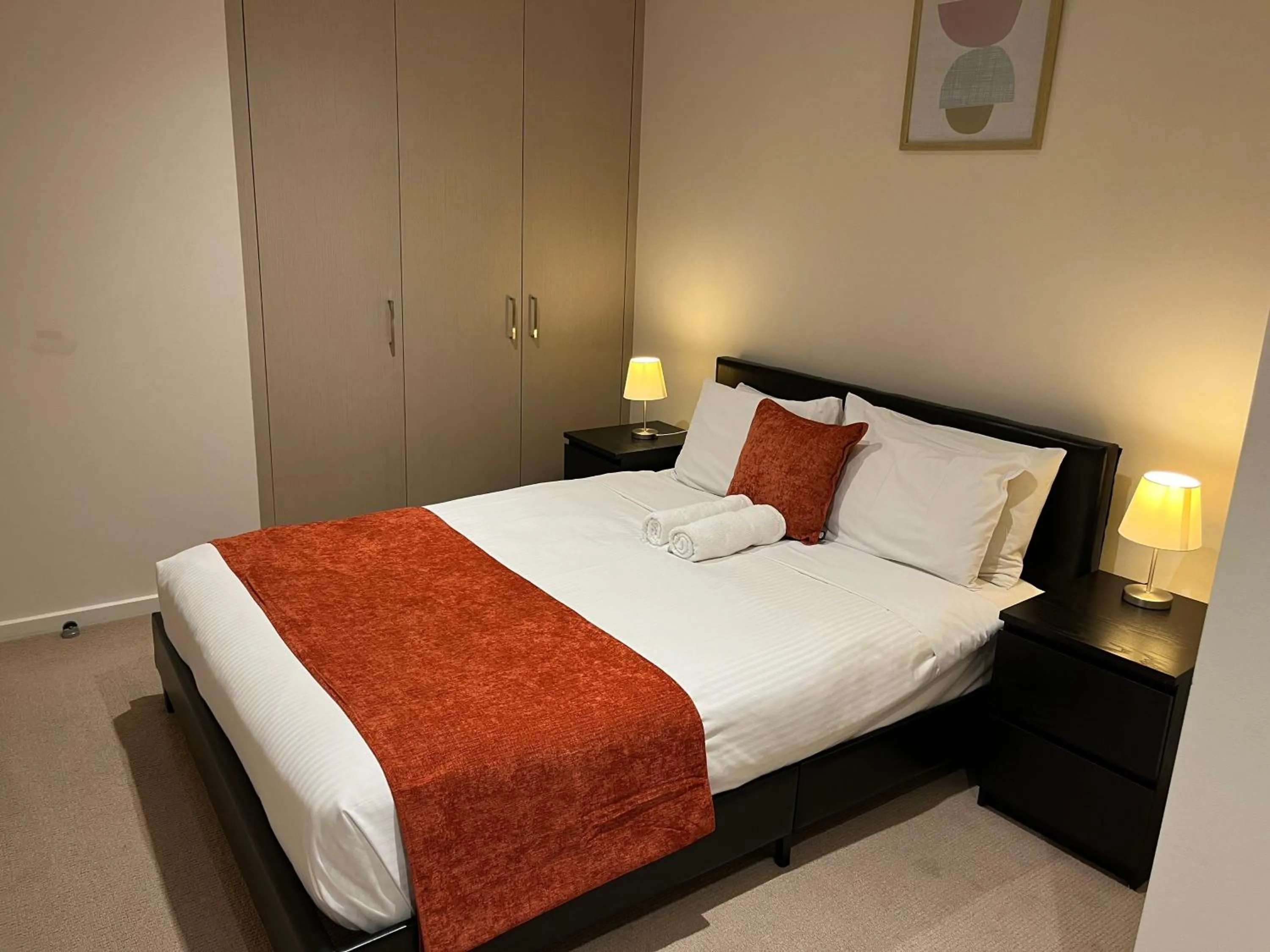 Bed in Tasha's Apartments on Morphett