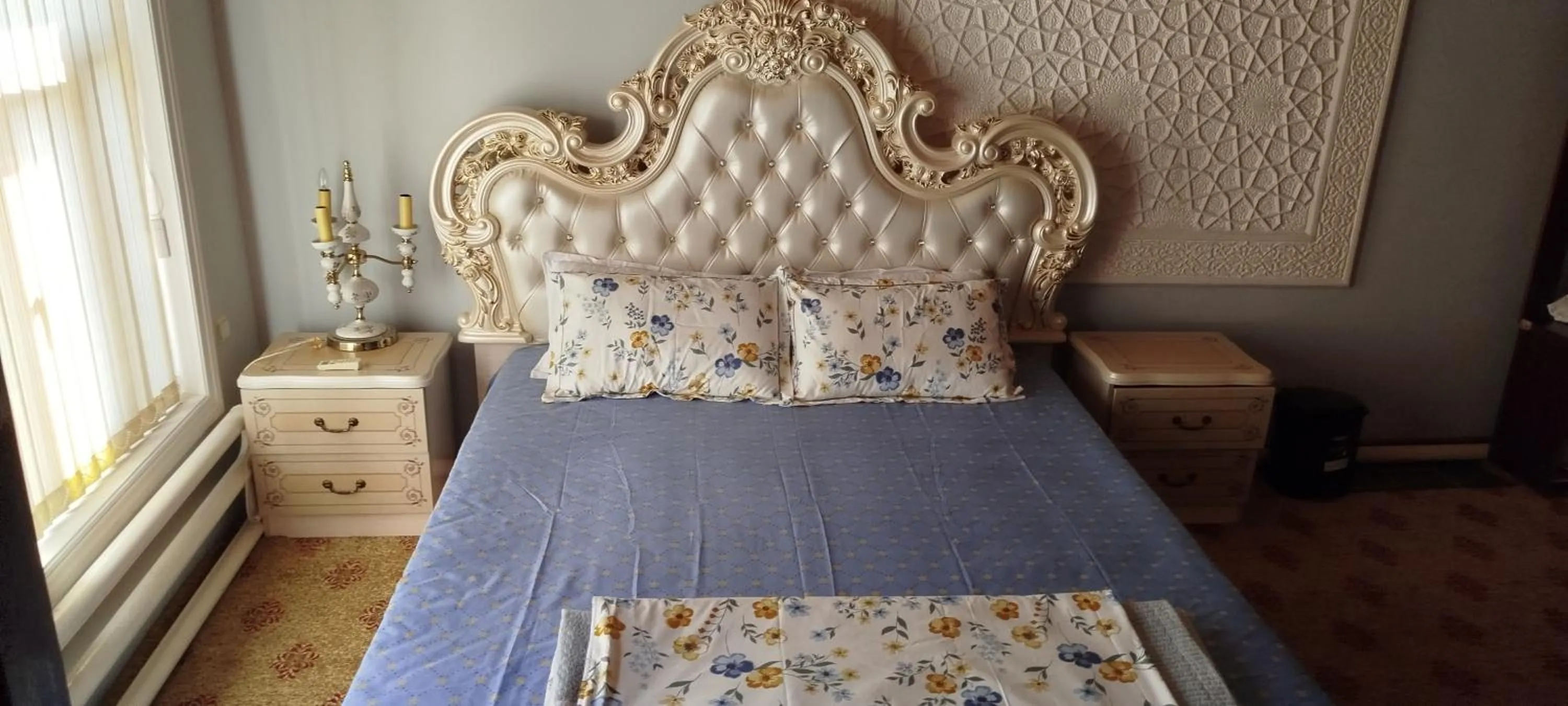 Bed in Best Hotel Nasriddin Navruz 1 Minut way till Old City