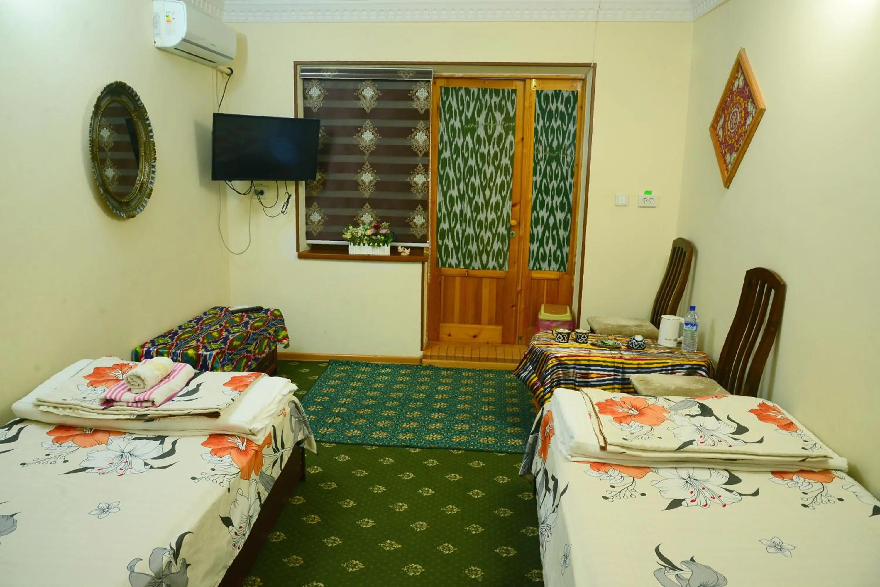 View (from property/room), Bed in Best Hotel Nasriddin Navruz 1 Minut way till Old City
