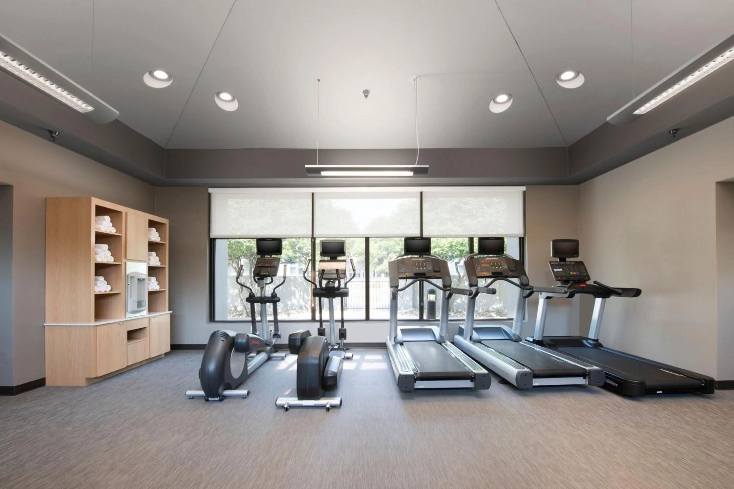 Fitness centre/facilities in Courtyard by Marriott Dallas Plano Parkway at Preston Road