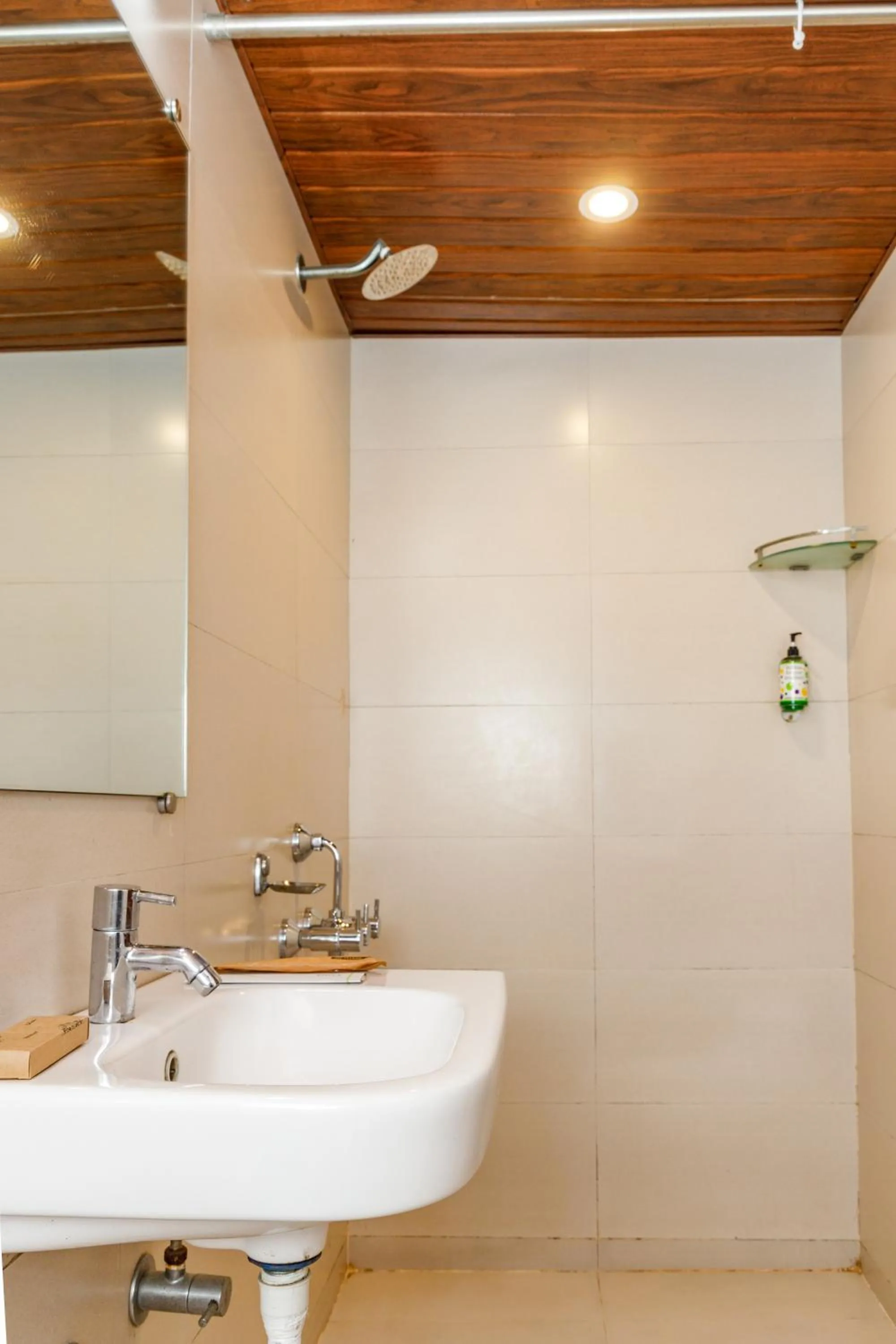 Bathroom in J Hotel - J ESVI