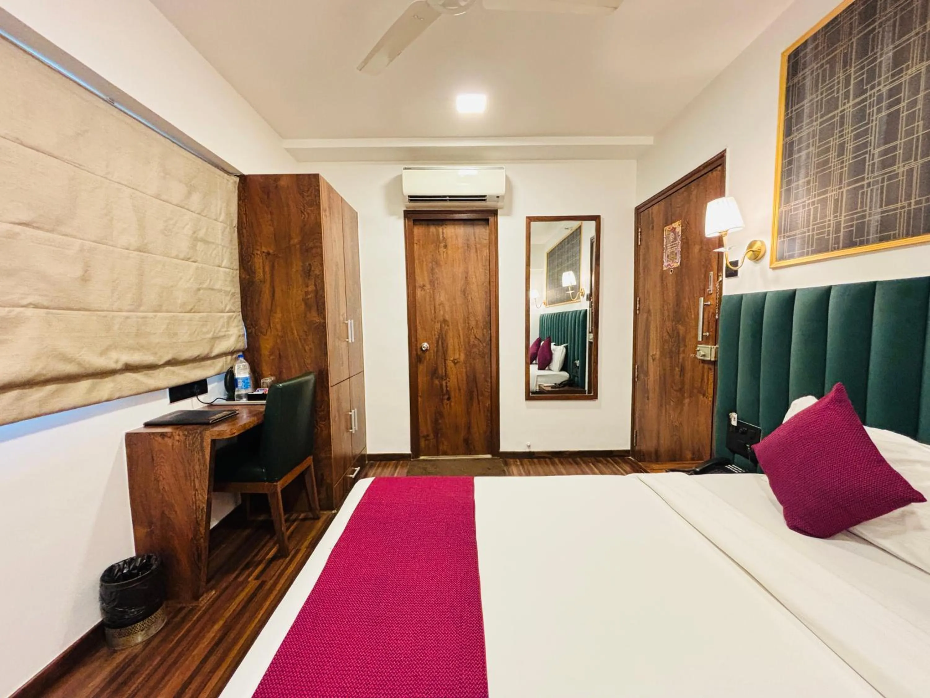 Bedroom, Bed in J Hotel and Banquets