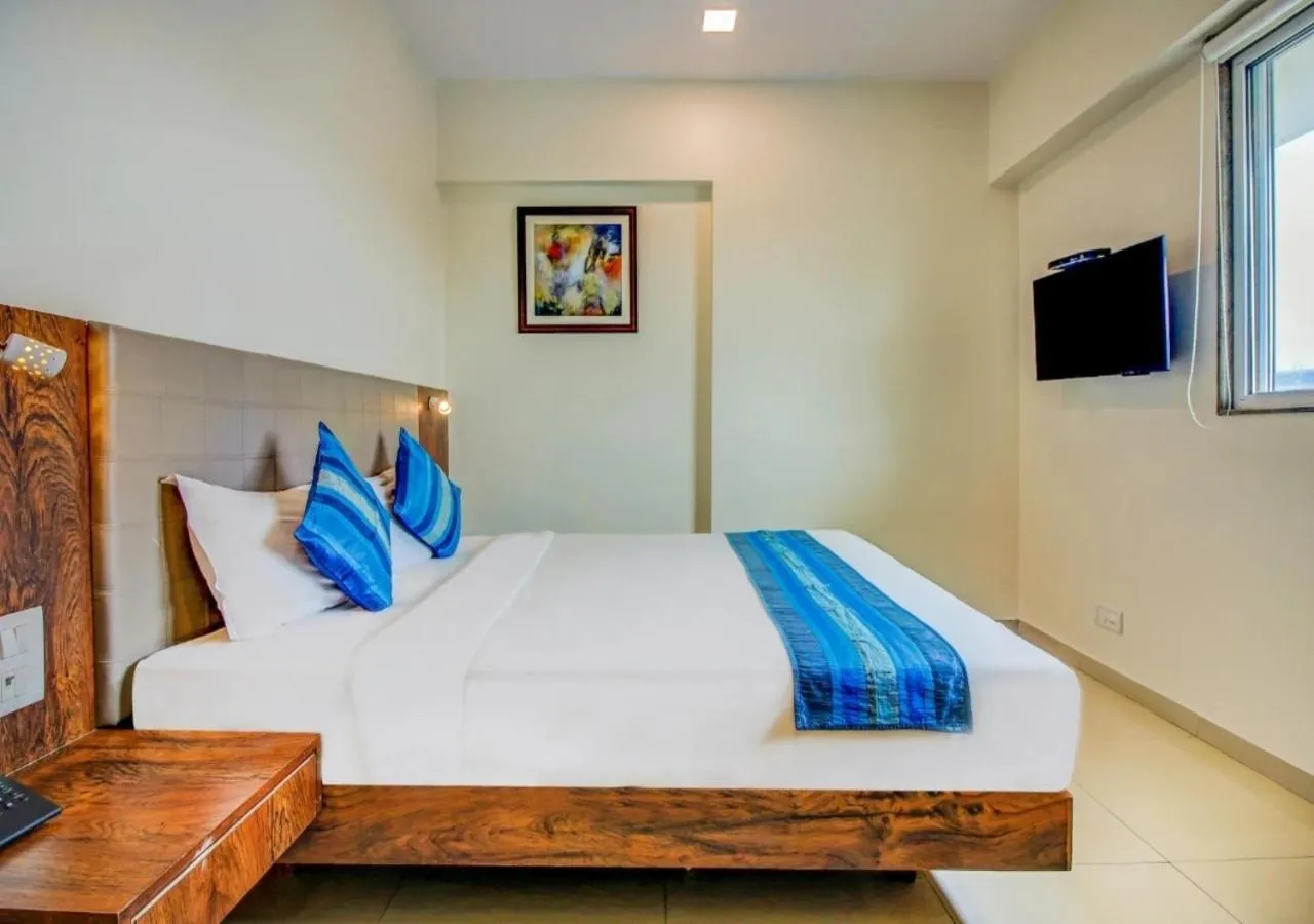 Bedroom, Bed in J Hotel - J ESVI