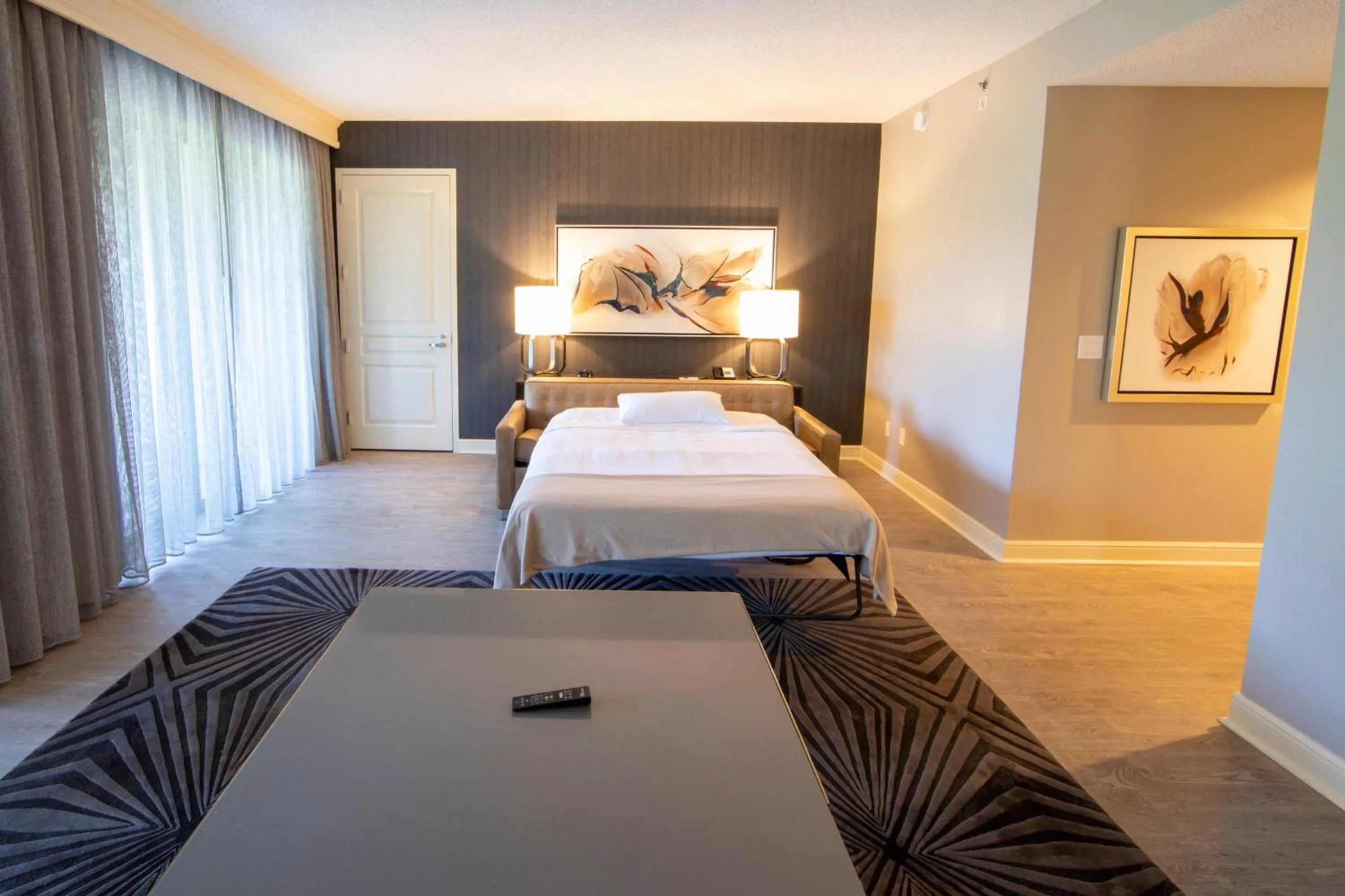Photo of the whole room, Bed in Dallas/Plano Marriott at Legacy Town Center