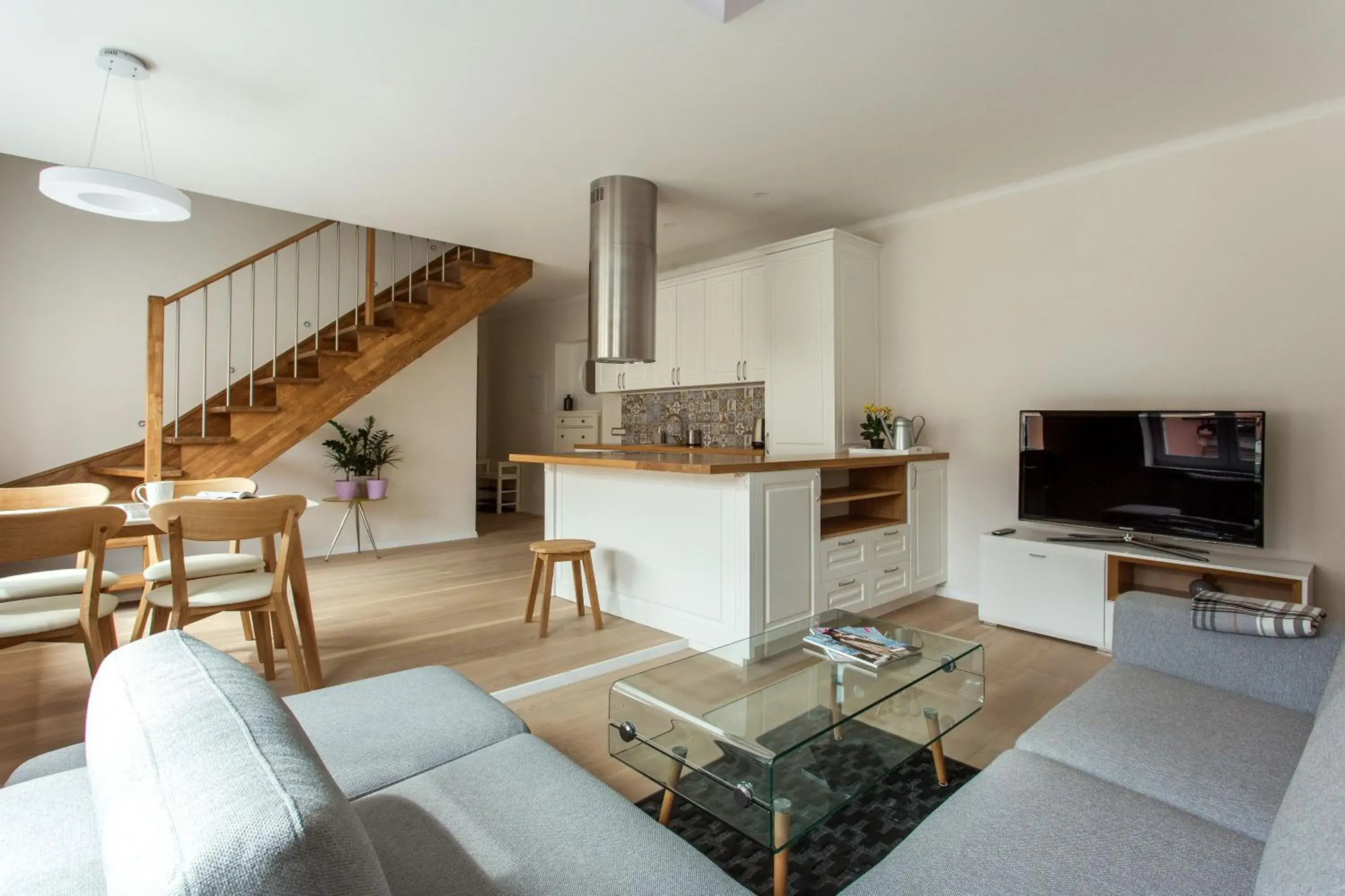 #stayhere - Spacious 2BDR Two Floor I Heart of Old Town #stayhere - Spacious 2BDR Two Floor I Heart of Old Town