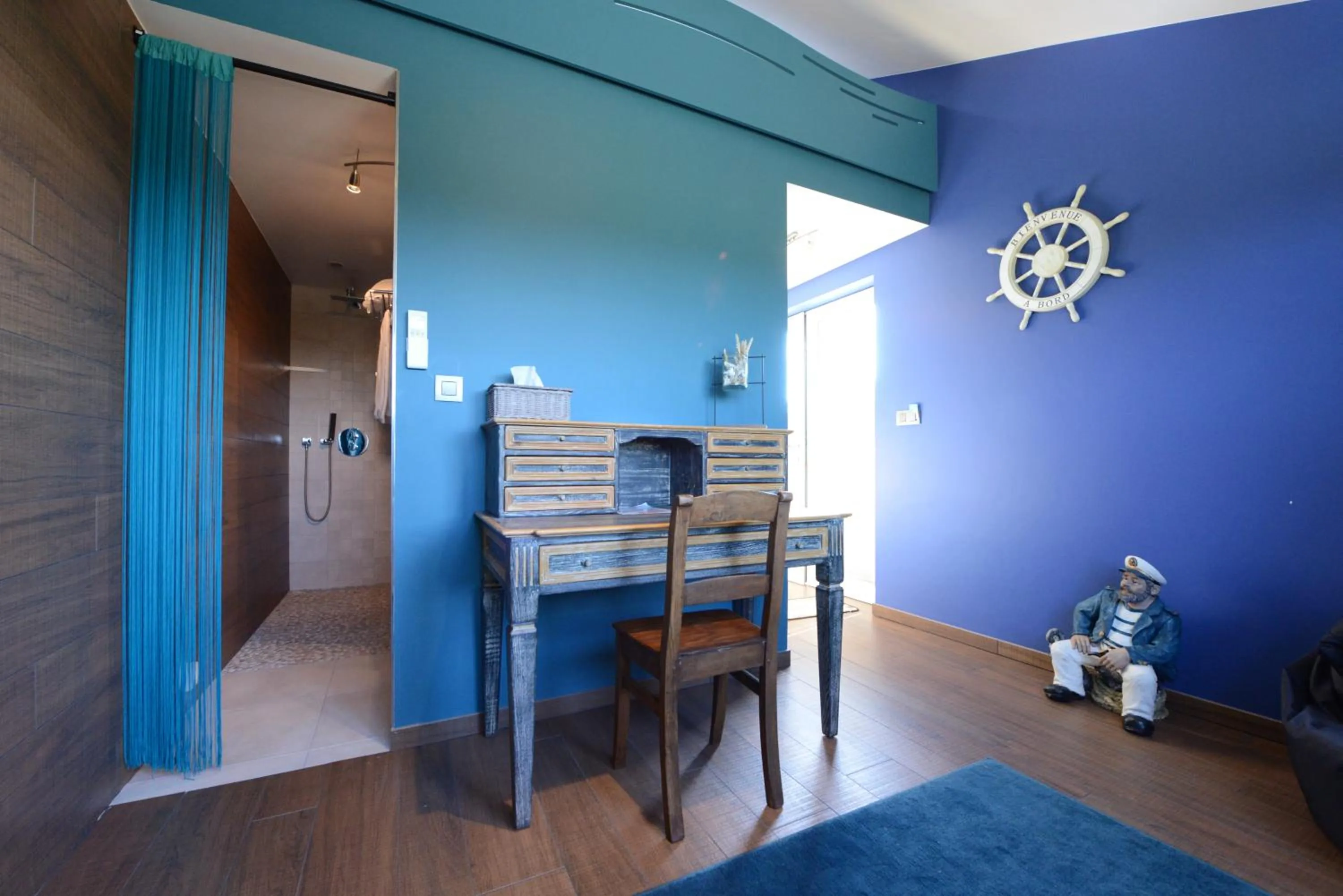 Photo of the whole room in Les Coteaux du Vinave