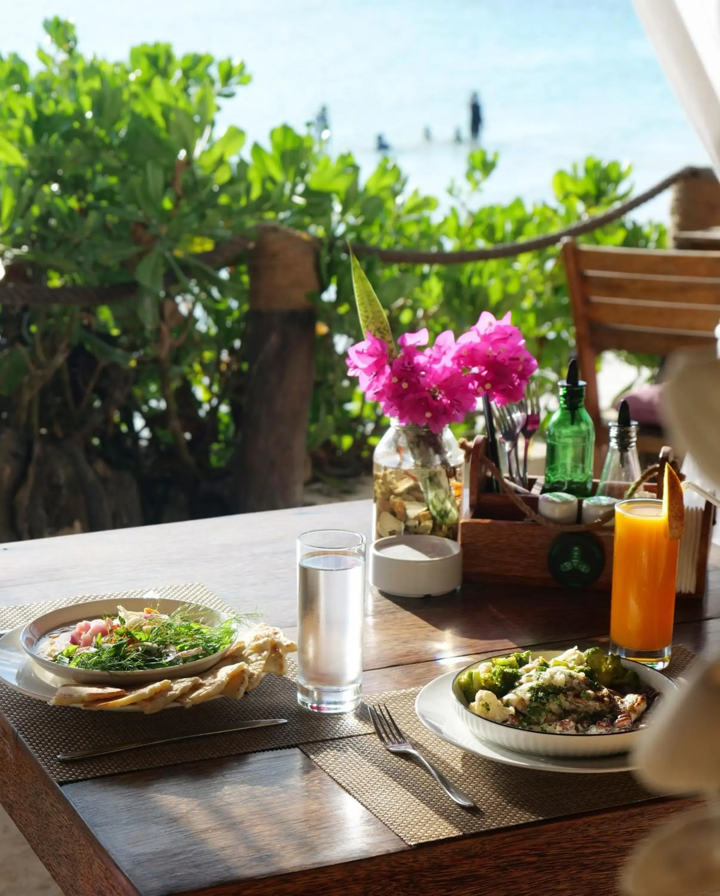 Restaurant/places to eat in Aya Beach Resort Restaurant/places to eat in Aya Beach Resort