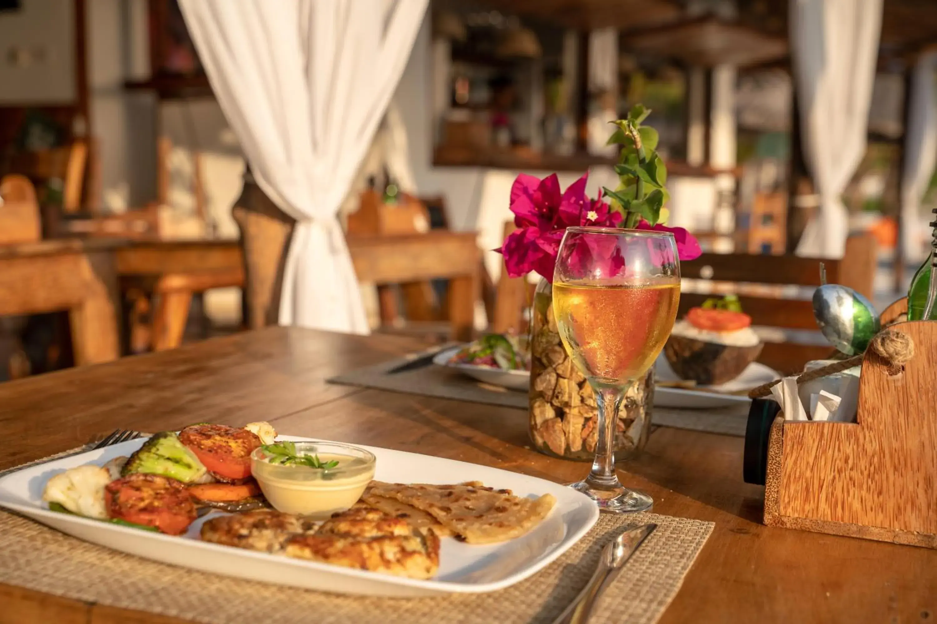 Restaurant/places to eat in Aya Beach Resort Restaurant/places to eat in Aya Beach Resort