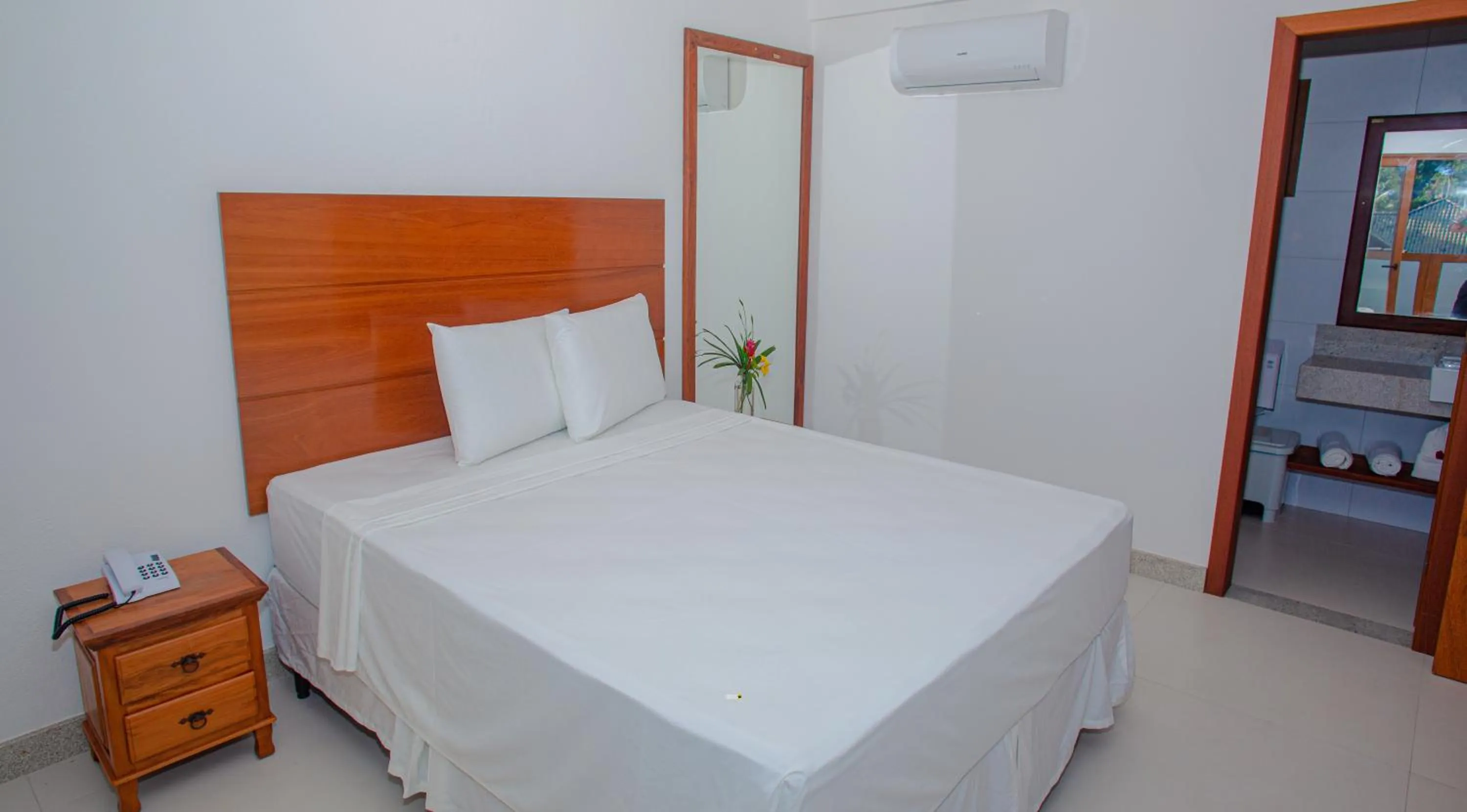 Bedroom, Bed in Arraial Bangalô Praia Hotel