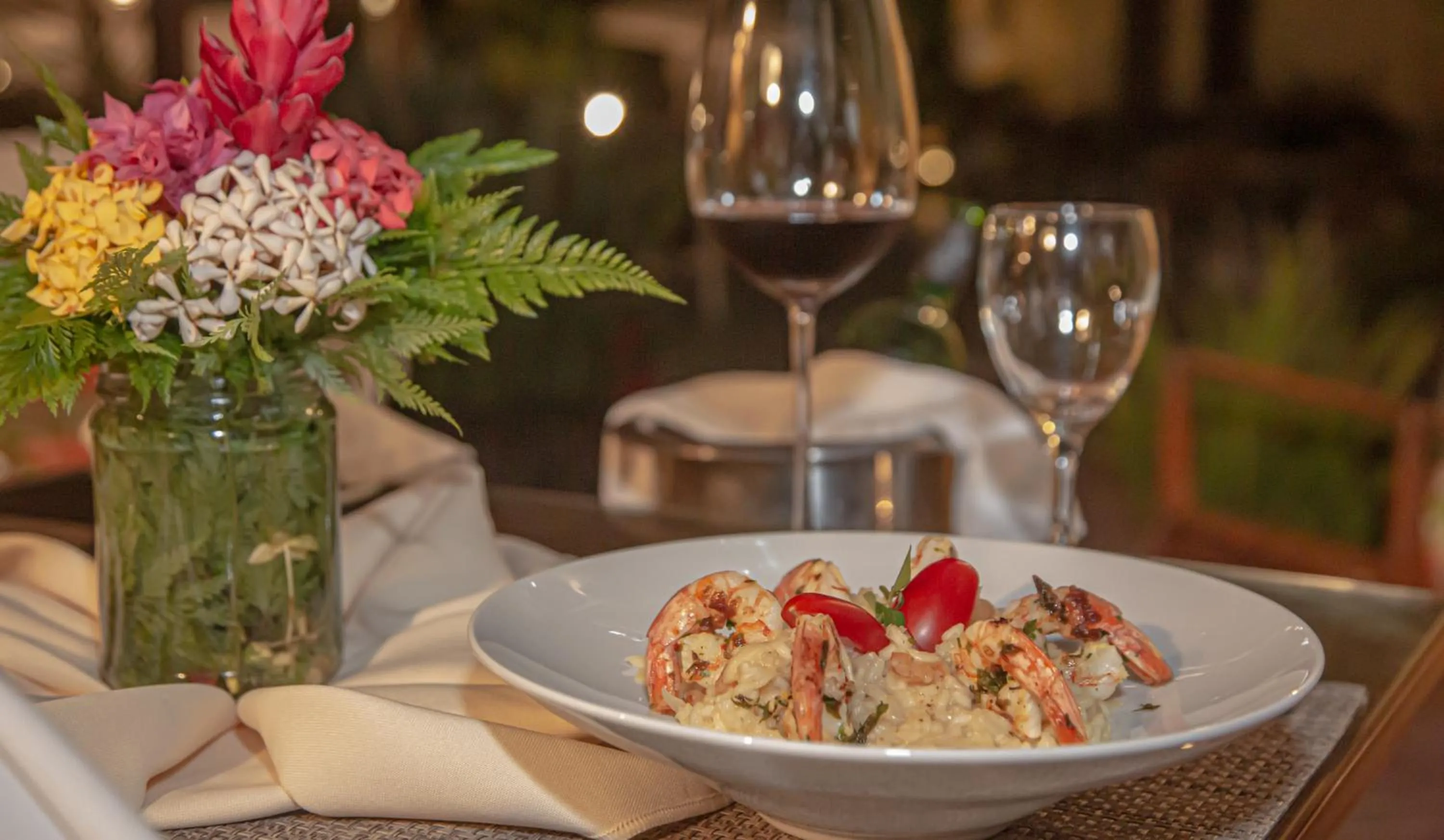 Dinner in Arraial Bangalô Praia Hotel