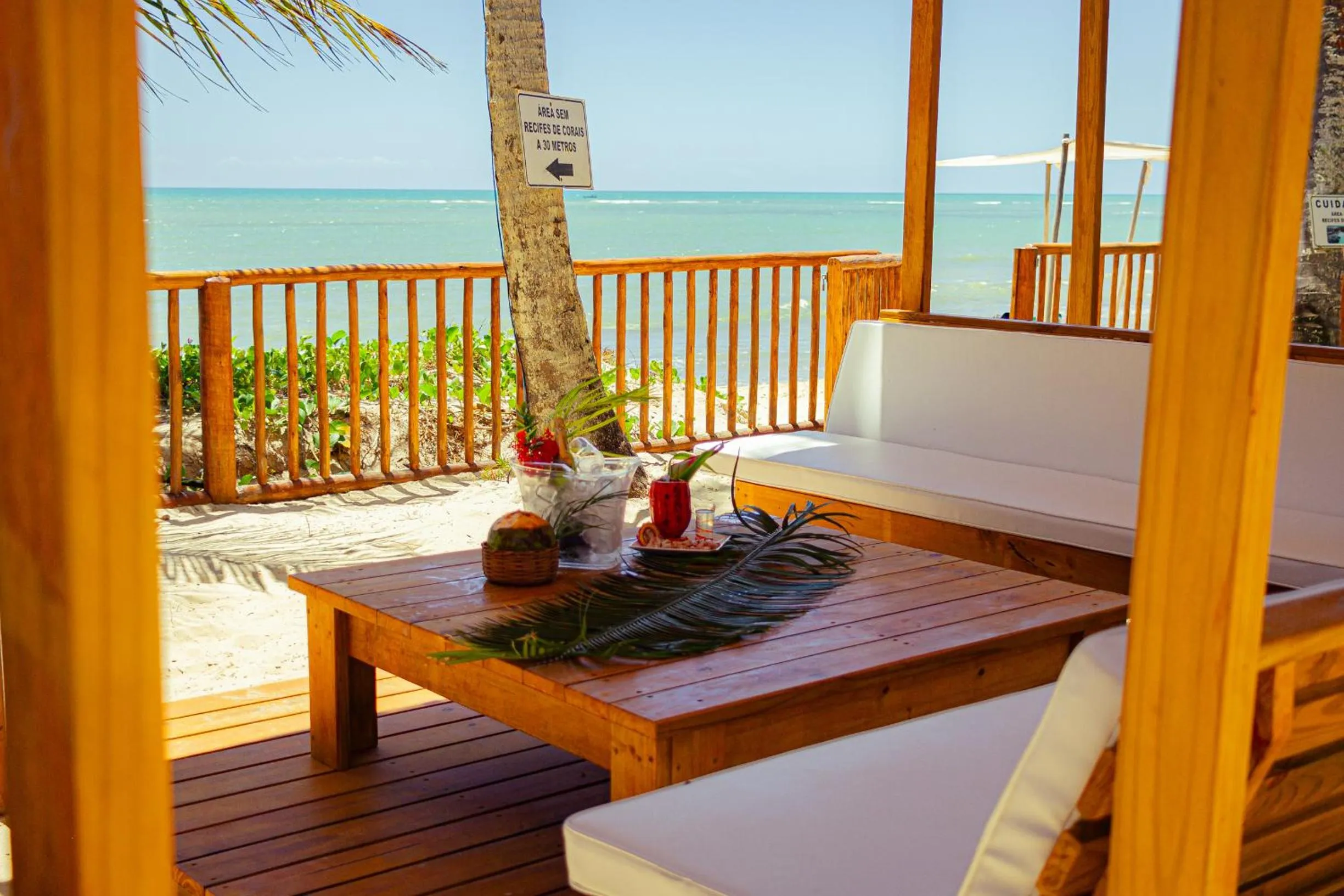 Seating area in Arraial Bangalô Praia Hotel