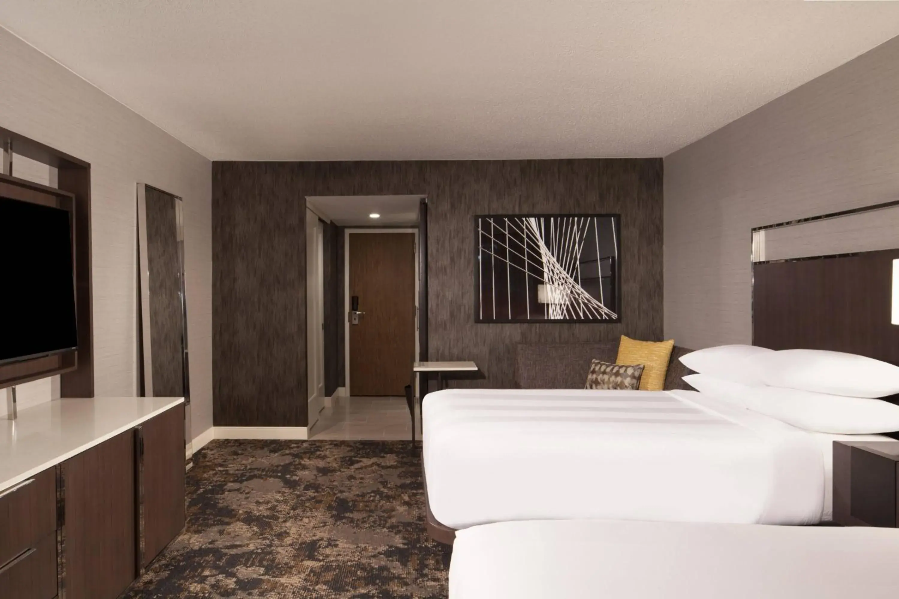 Double Room with Two Double Beds - Mobility and Hearing Accessible with Tub in Dallas/Fort Worth Airport Marriott Double Room with Two Double Beds - Mobility and Hearing Accessible with Tub in Dallas/Fort Worth Airport Marriott