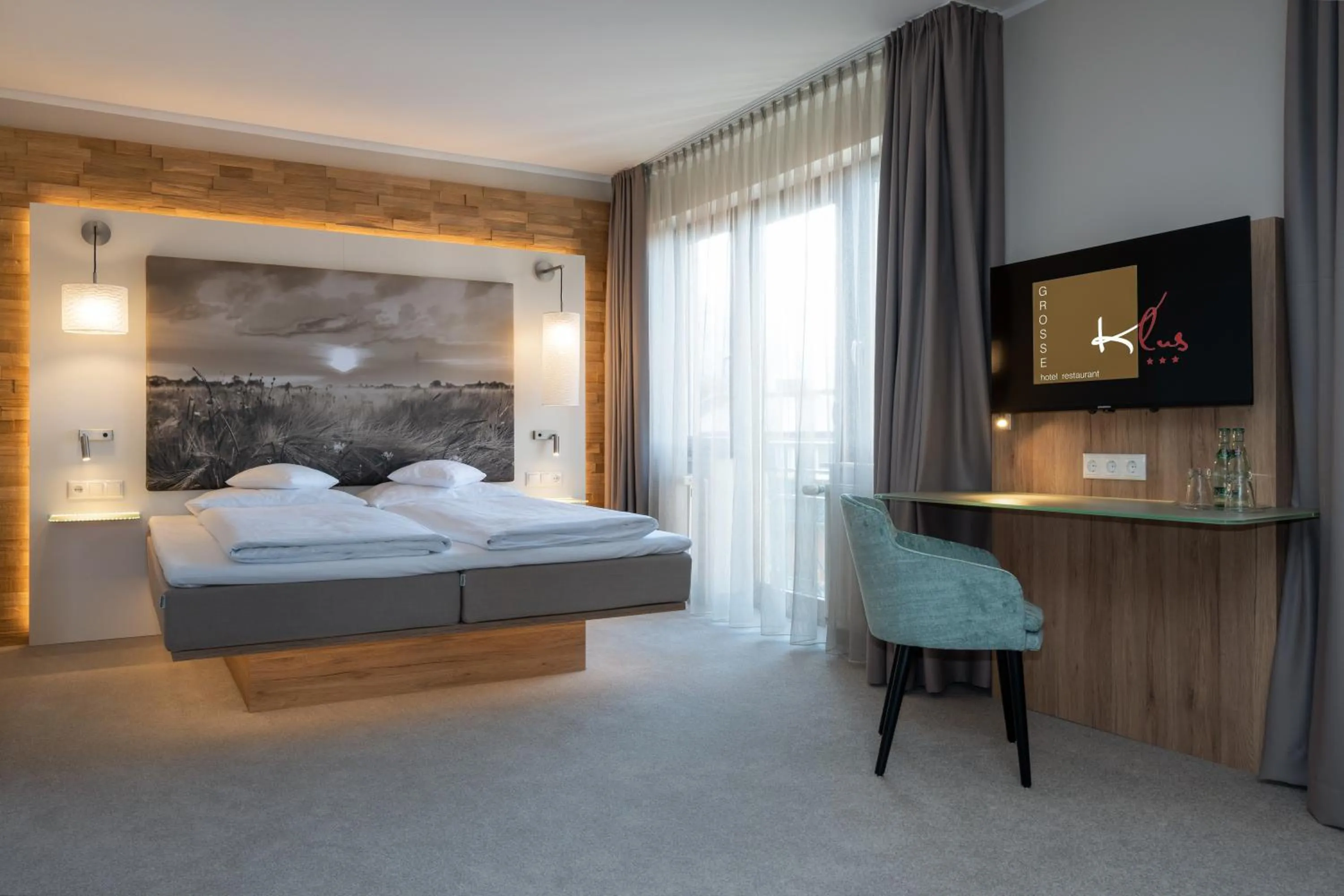 Bedroom, Bed in Hotel Grosse Klus