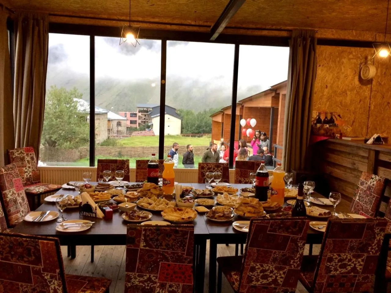 Restaurant/places to eat in Kazbegi Cottages