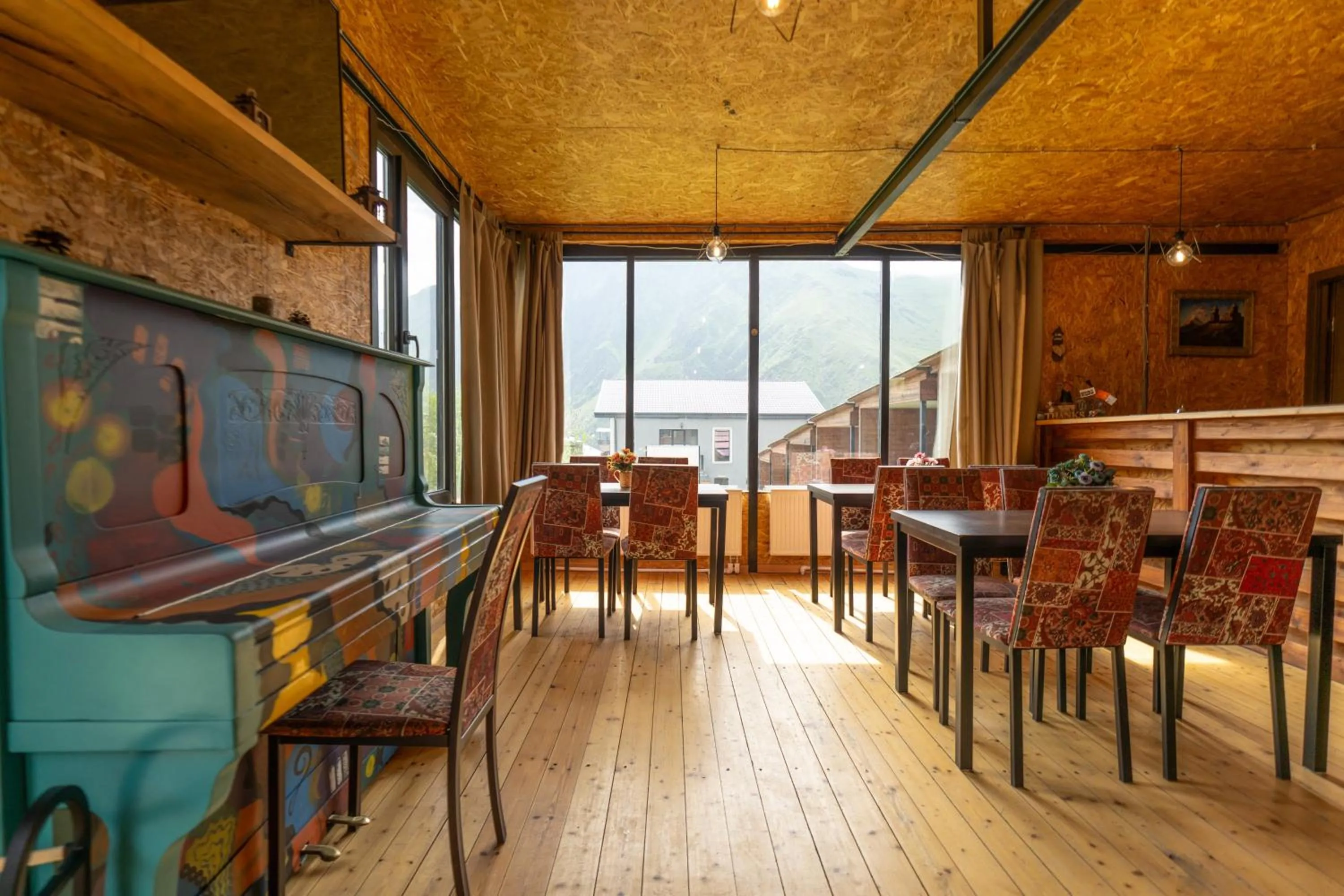 Living room in Kazbegi Cottages