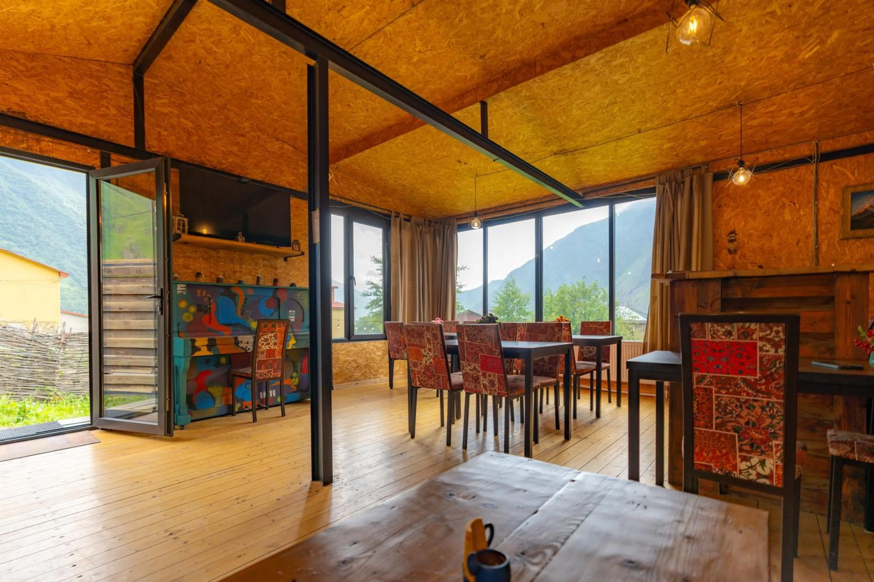 Dining area in Kazbegi Cottages