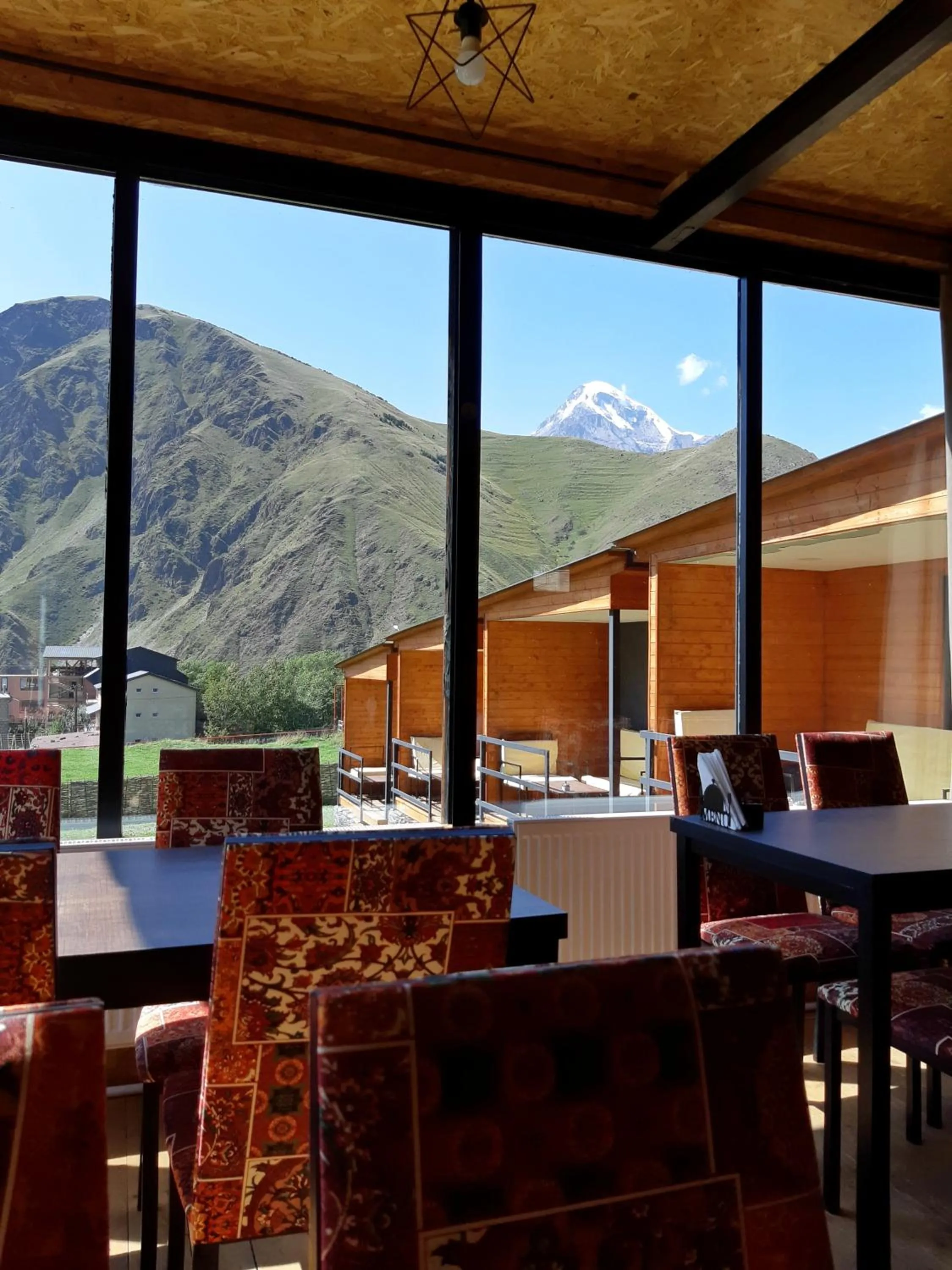 Restaurant/places to eat in Kazbegi Cottages