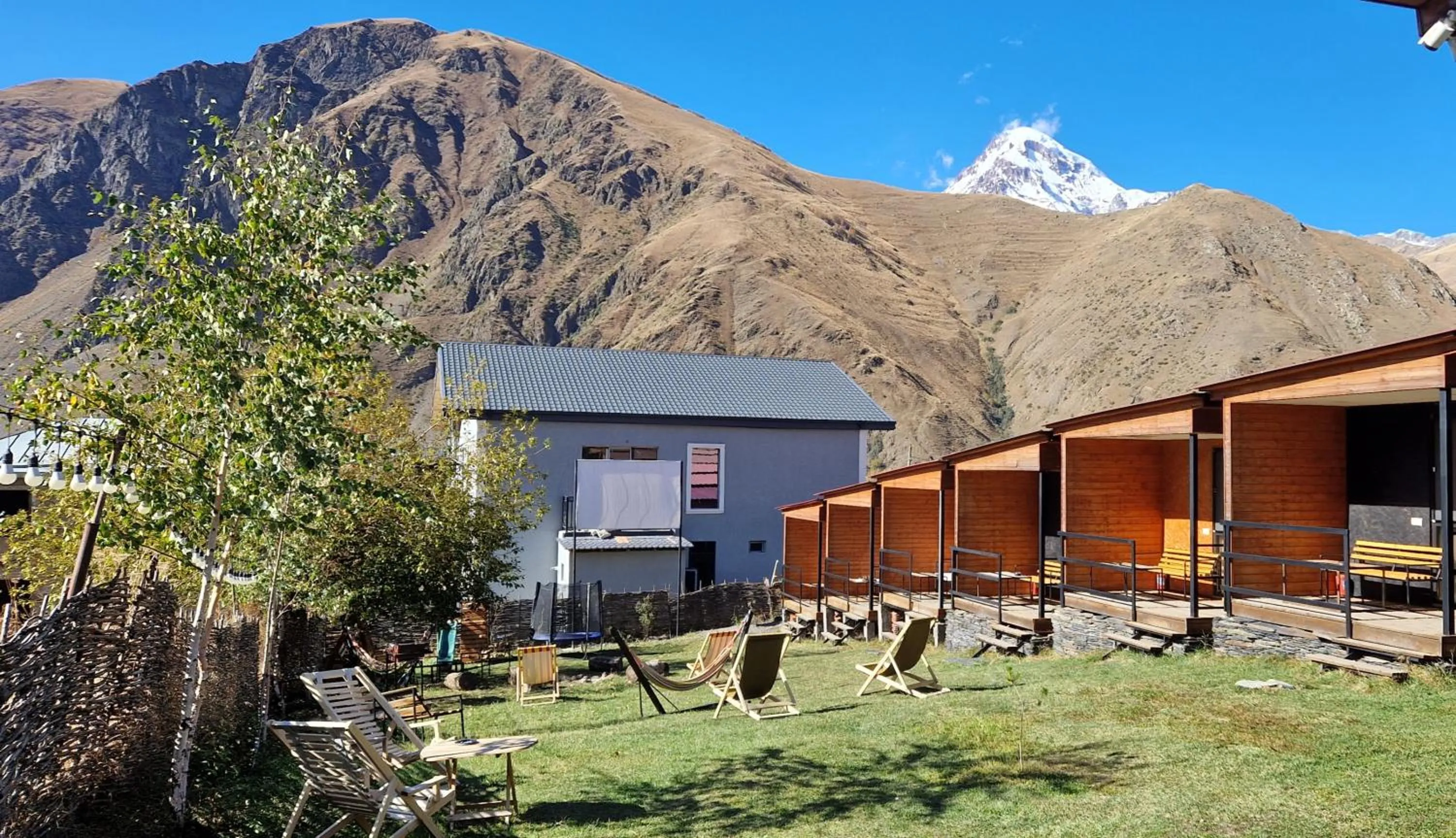 Garden in Kazbegi Cottages