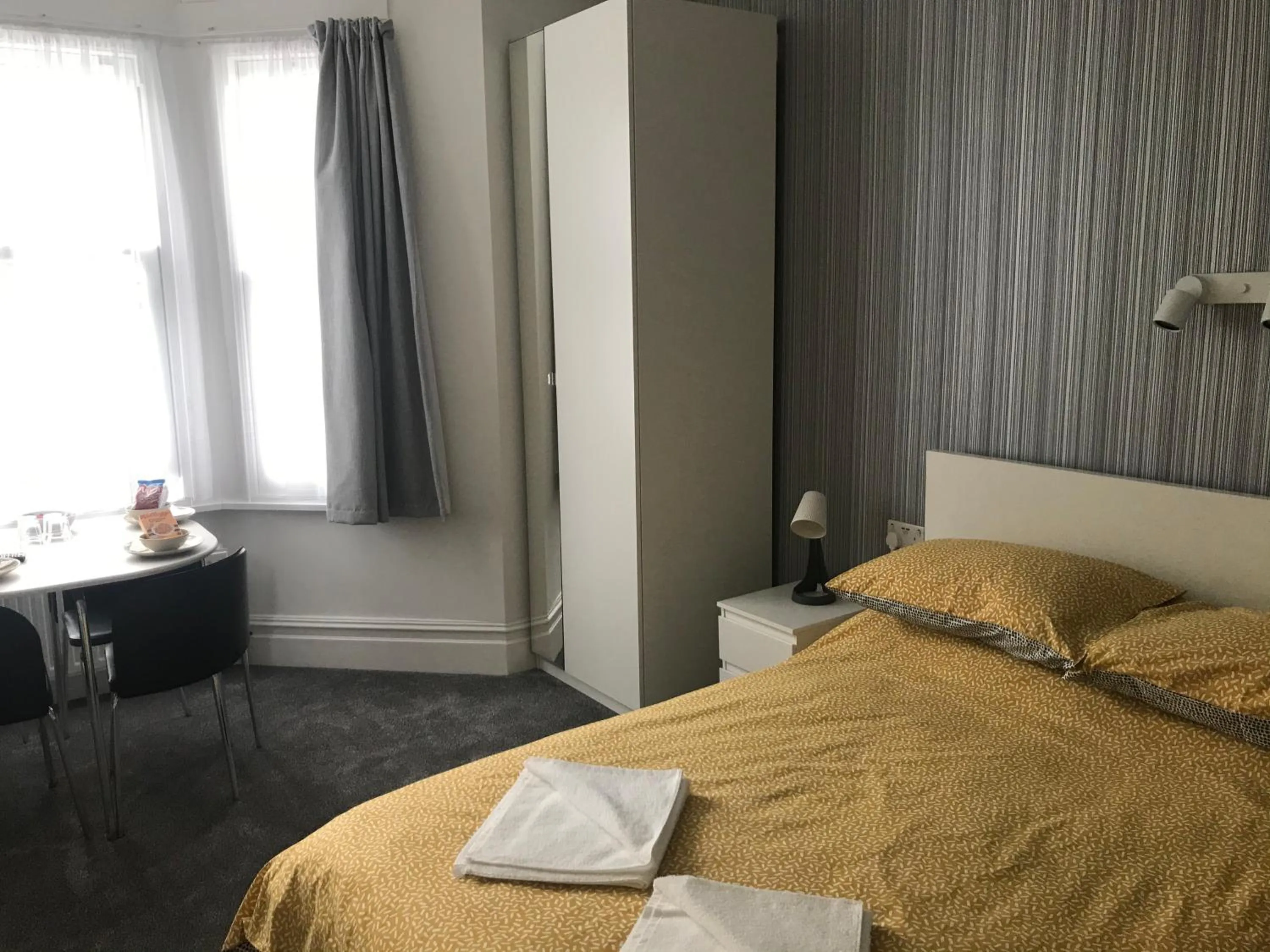 Bed in Brunton House Guest House