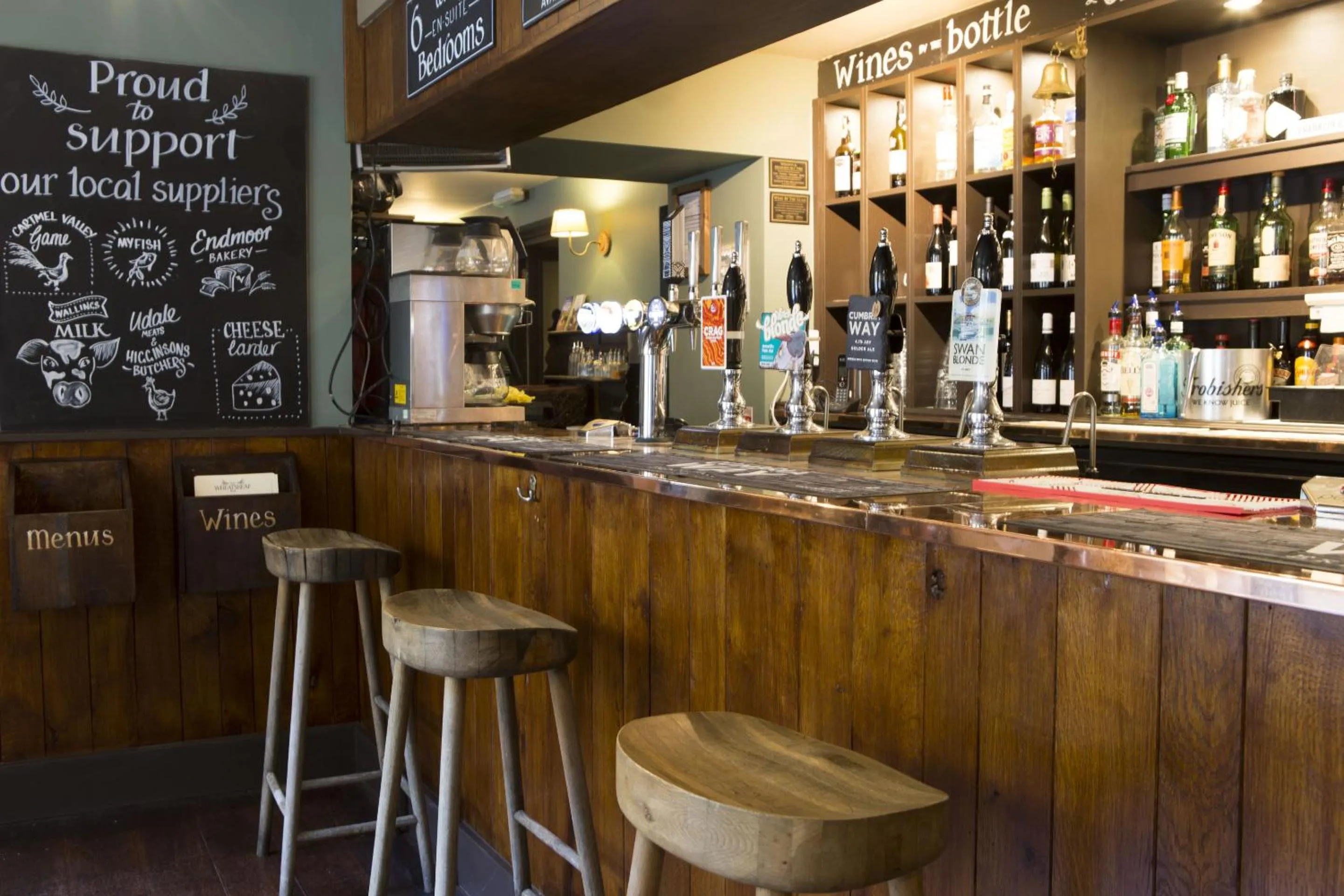 Lounge or bar in The Wheatsheaf Inn