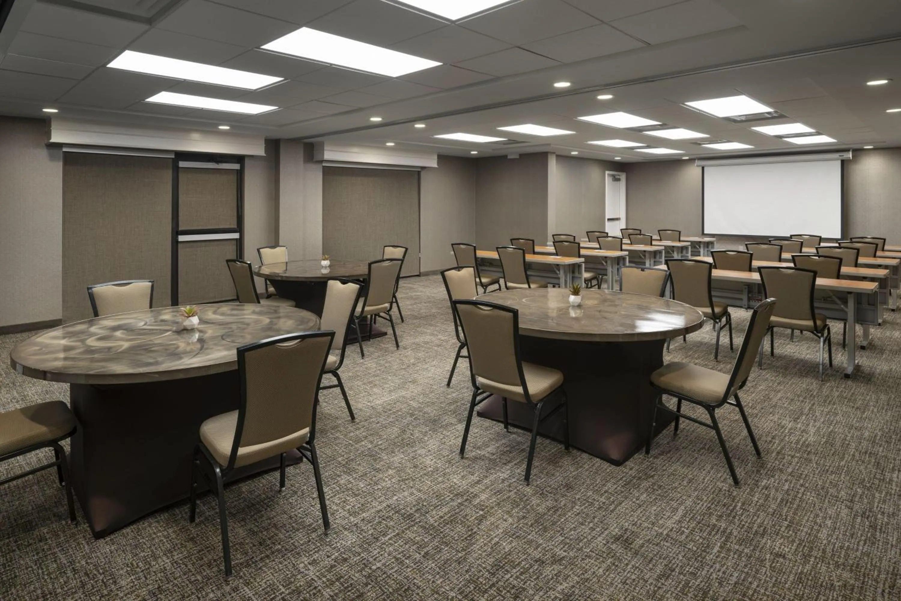 Meeting/conference room in SpringHill Suites Fort Worth University