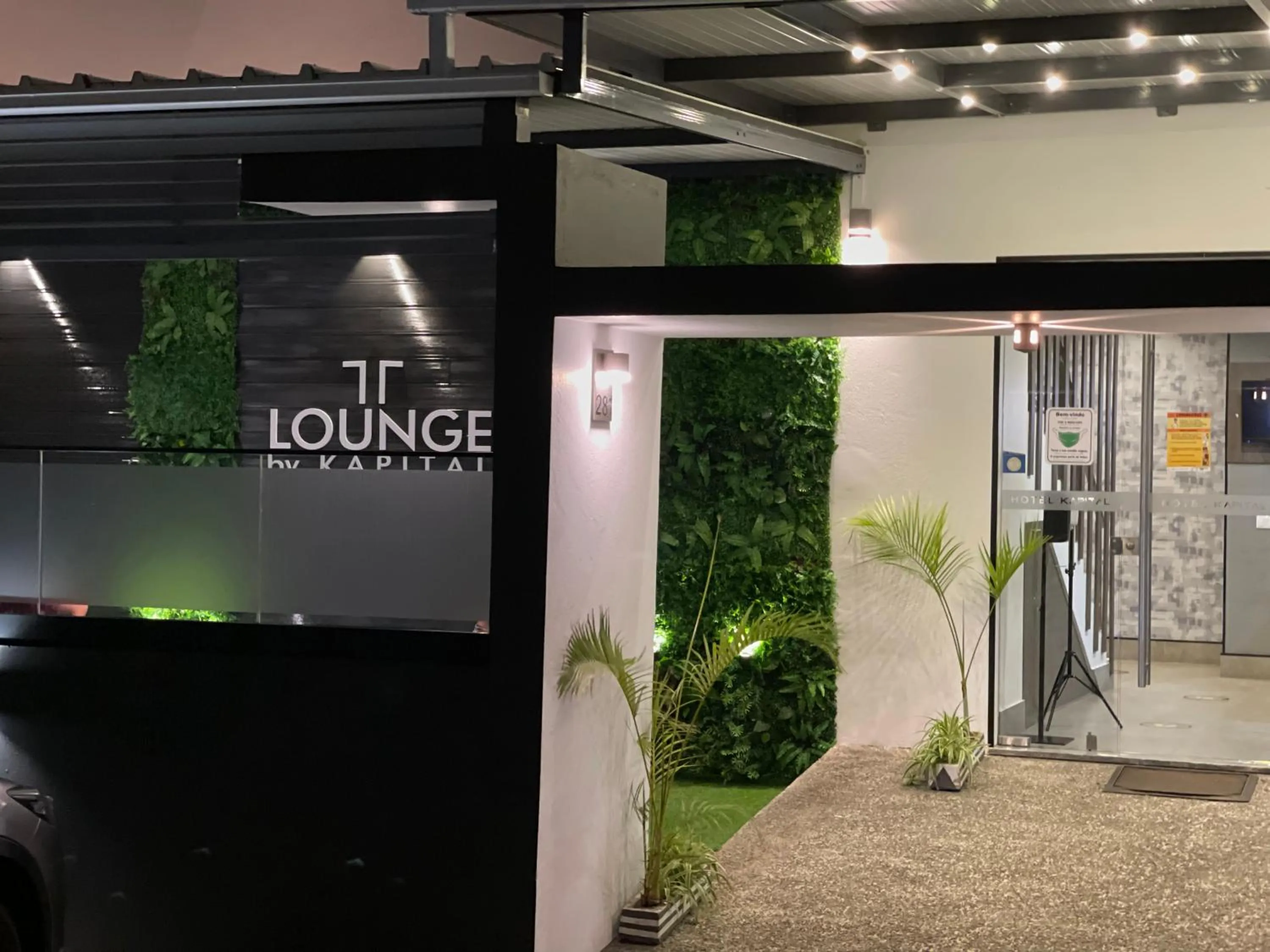 Facade/entrance in Hotel Kapital