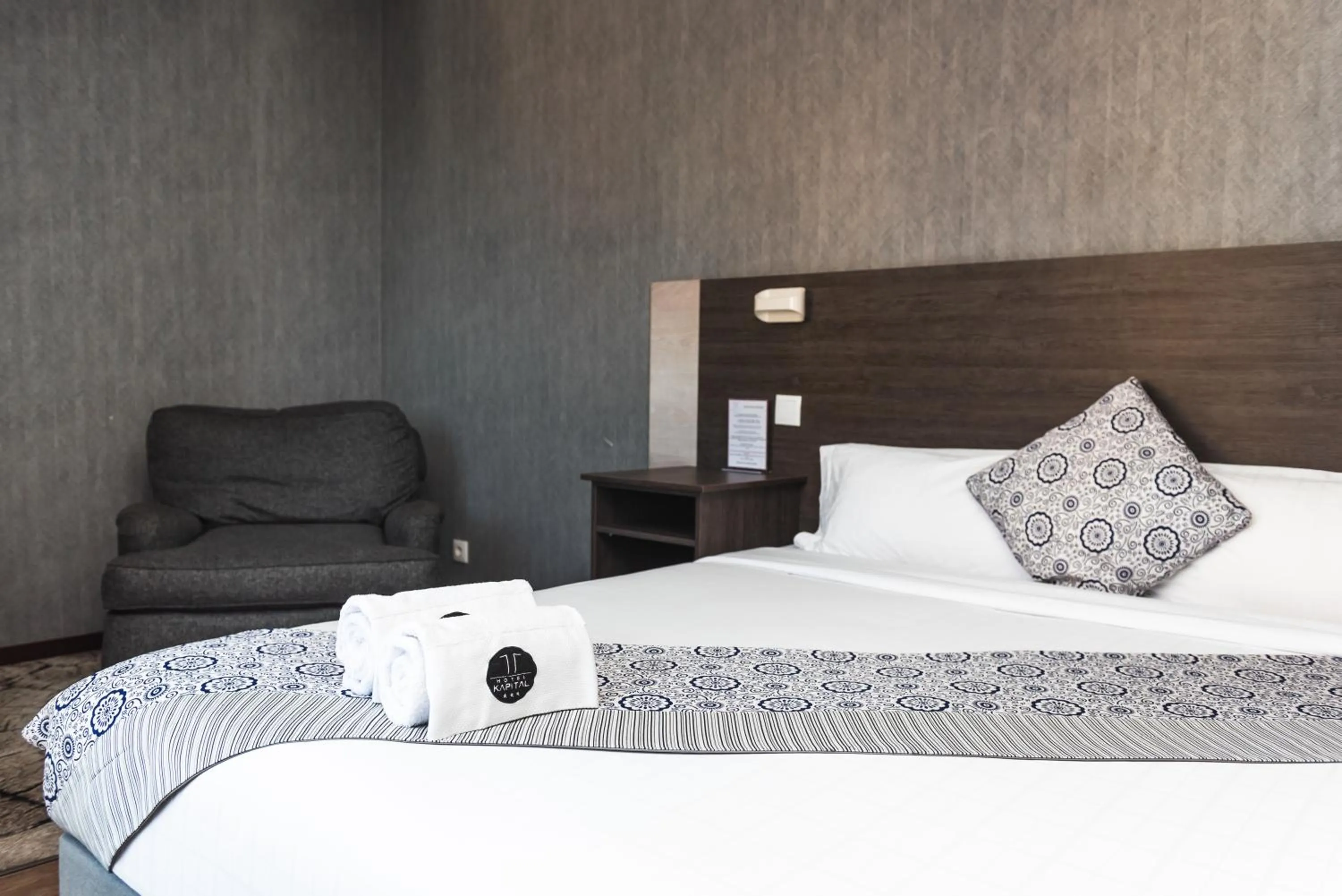 Bed in Hotel Kapital