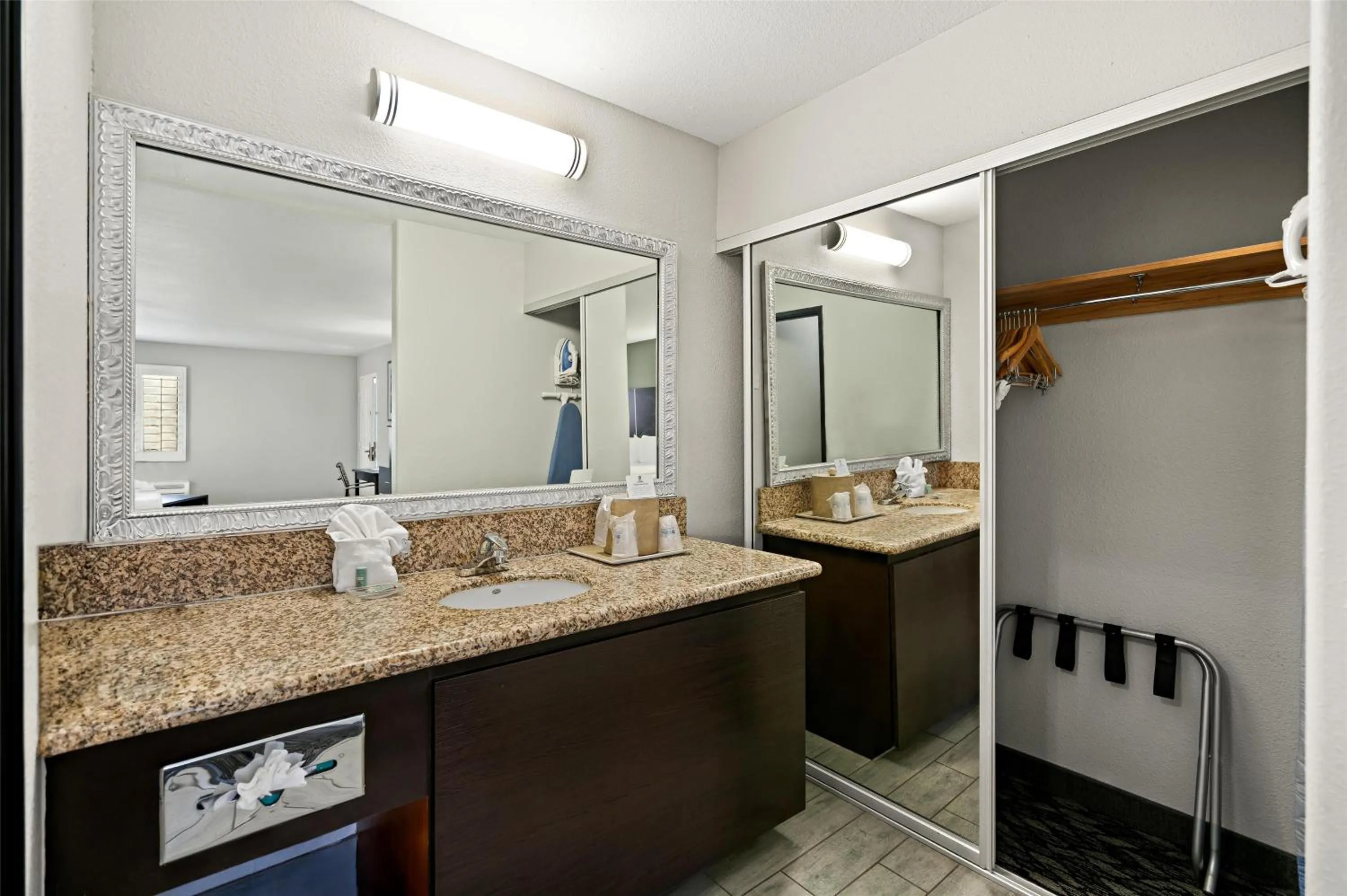 Bathroom in Best Western Desert Villa Inn