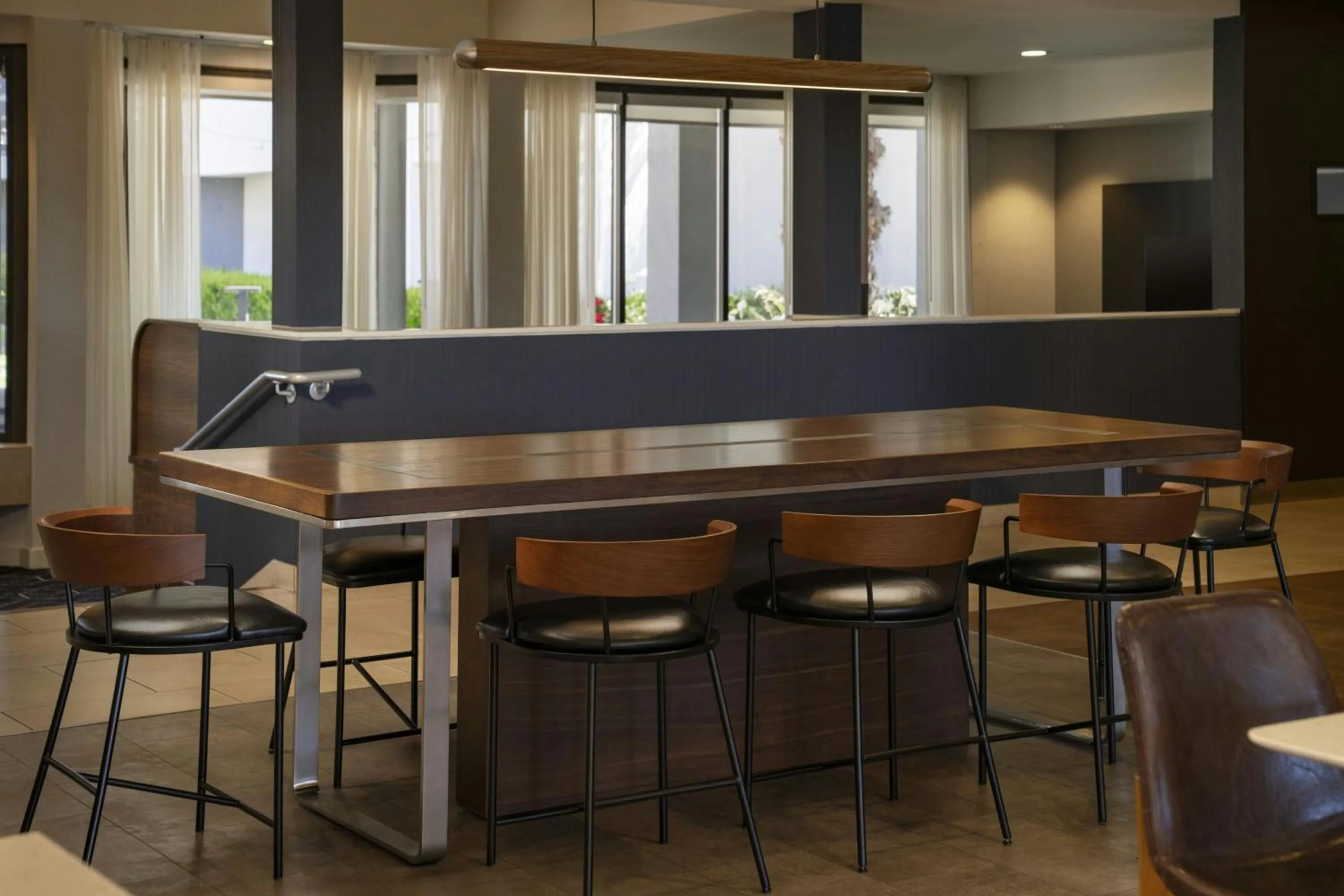 Restaurant/places to eat in Courtyard by Marriott Fresno