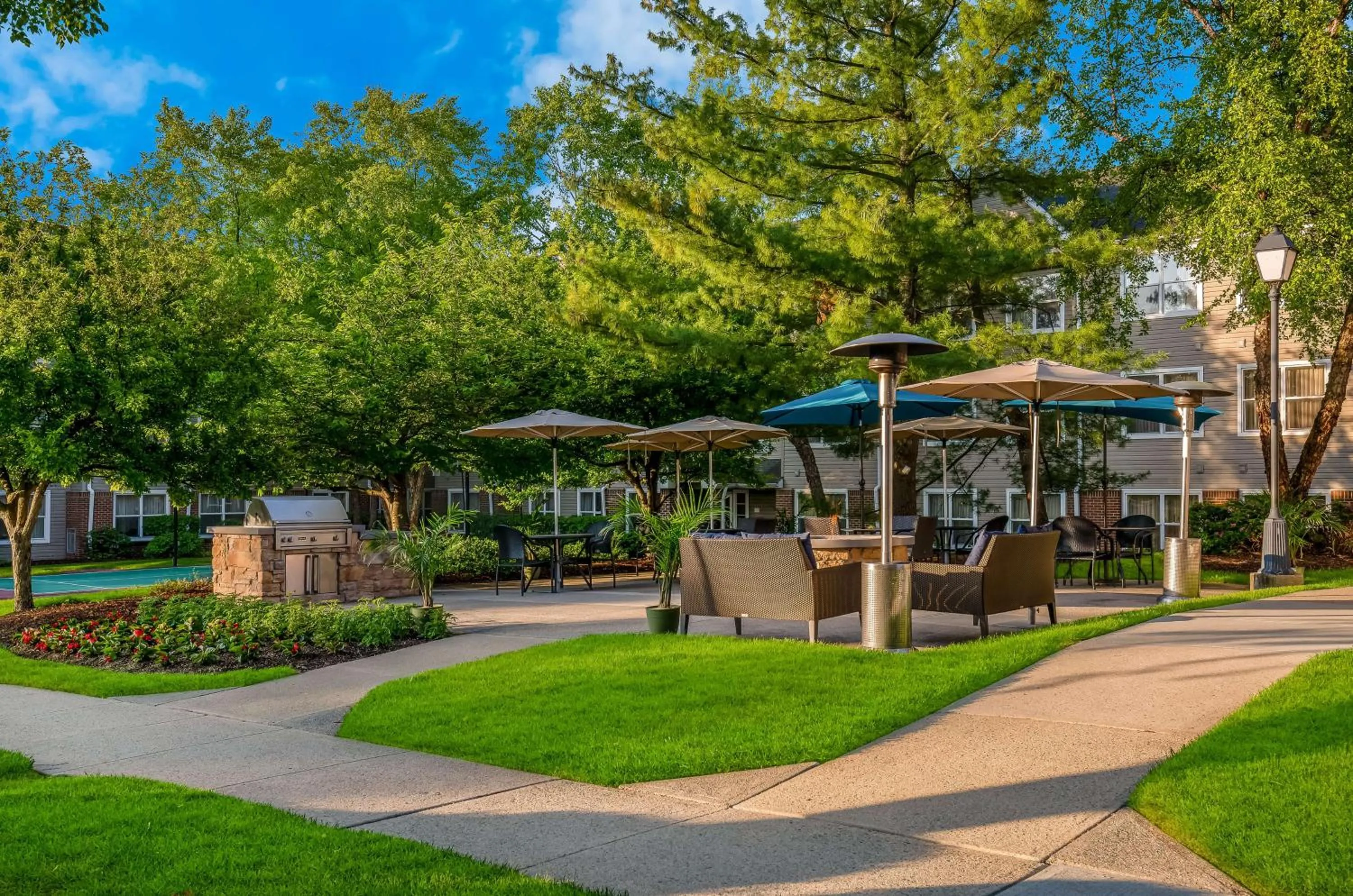 Property building in Sonesta ES Suites Parsippany Morris Plains