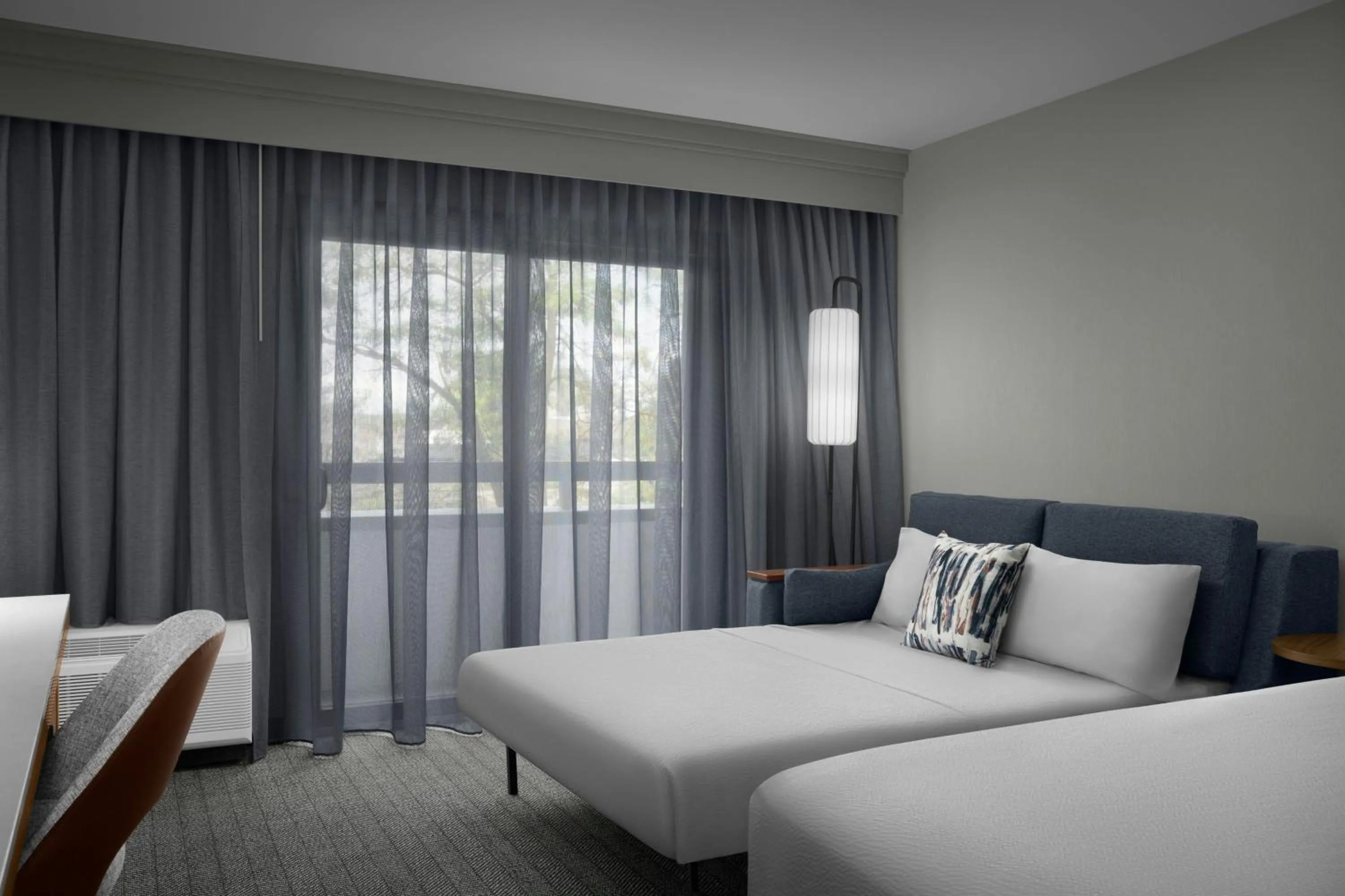 Photo of the whole room, Bed in Courtyard Spokane Downtown at the Convention Center