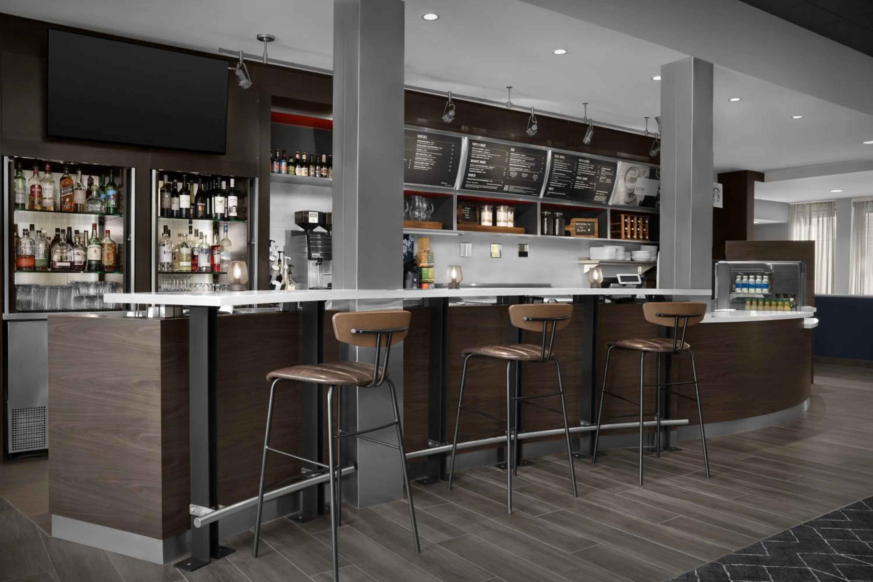 Lounge or bar in Courtyard Spokane Downtown at the Convention Center