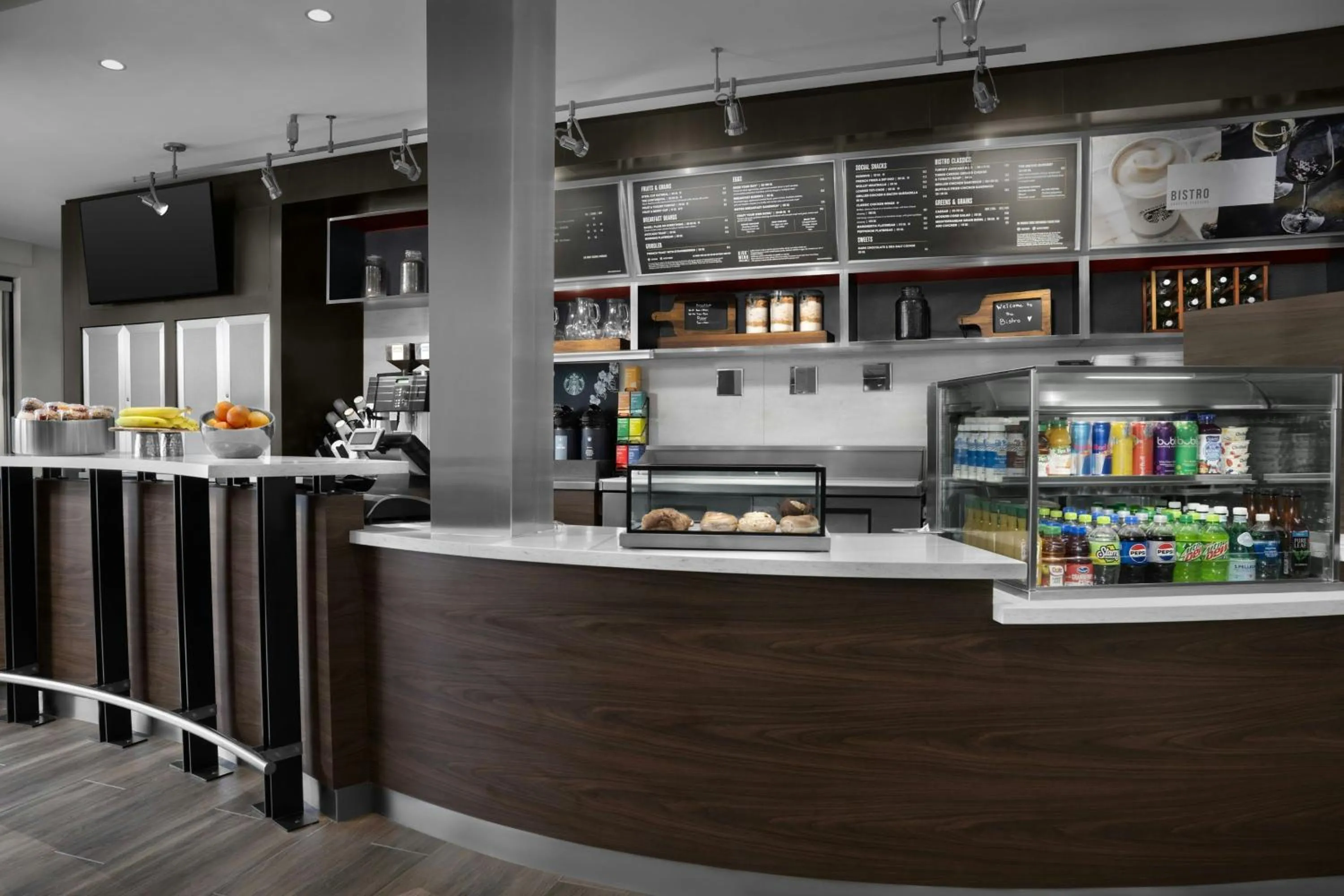 Breakfast in Courtyard Spokane Downtown at the Convention Center