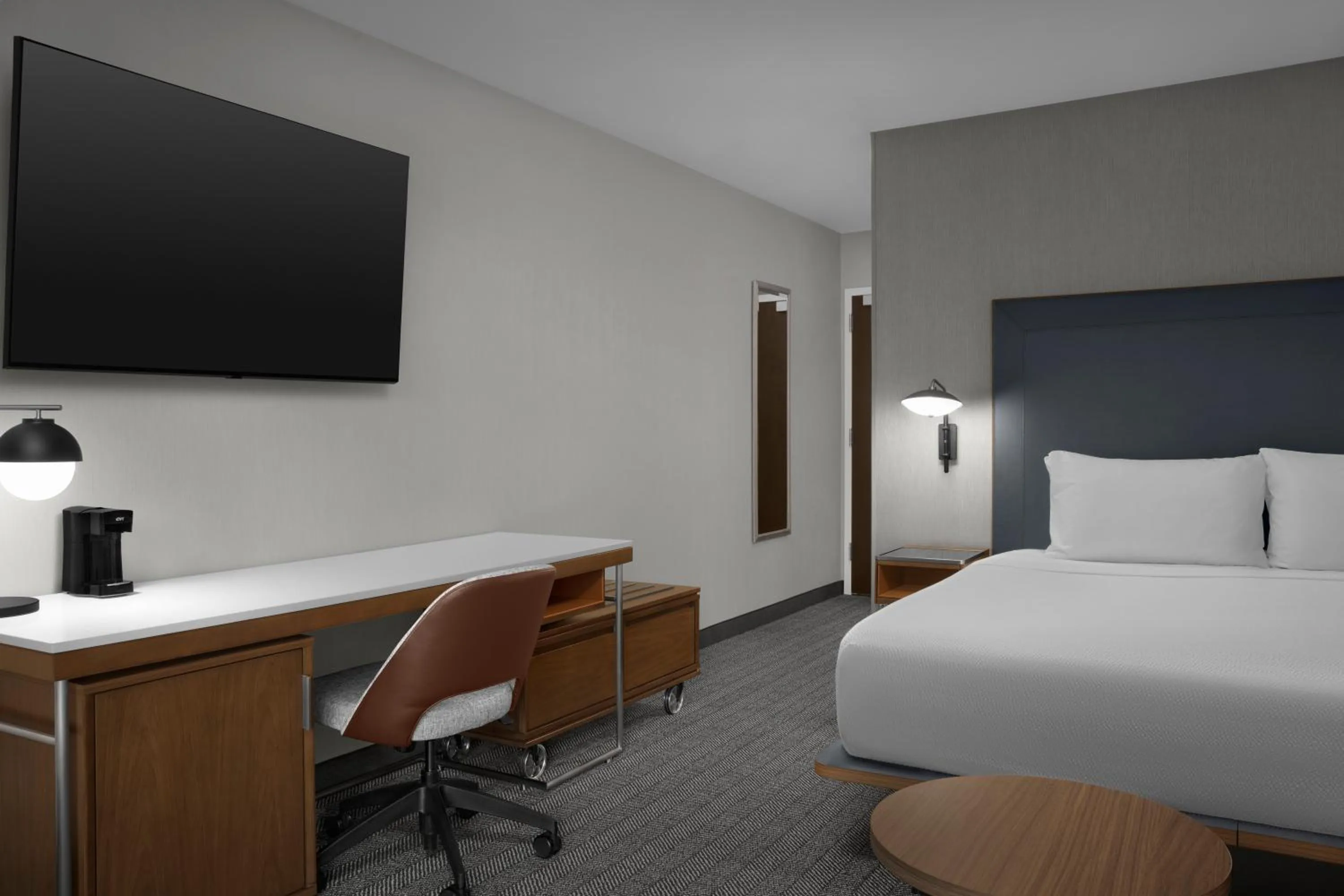 Bedroom, Bed in Courtyard Spokane Downtown at the Convention Center