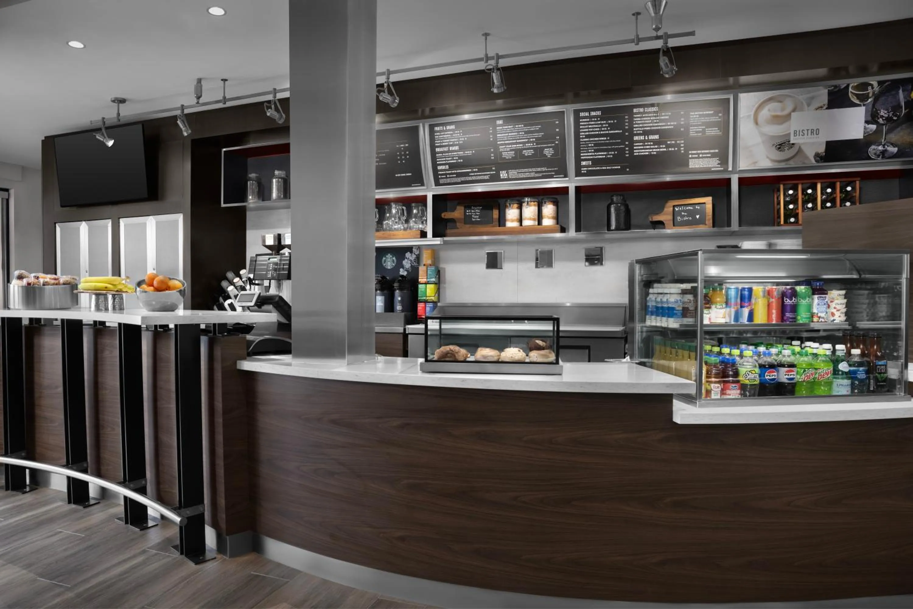 Breakfast in Courtyard Spokane Downtown at the Convention Center