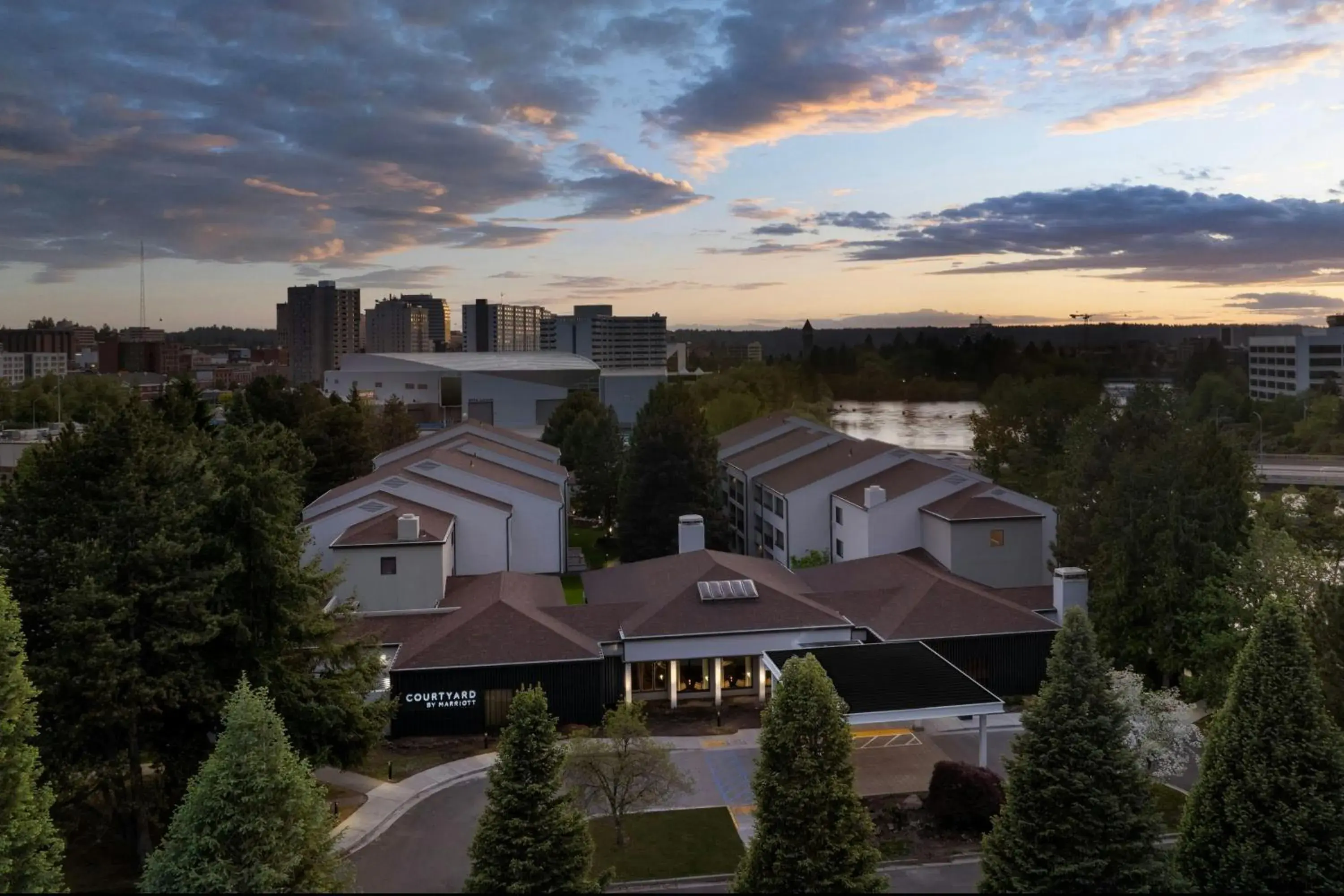 Property building in Courtyard Spokane Downtown at the Convention Center Property building in Courtyard Spokane Downtown at the Convention Center
