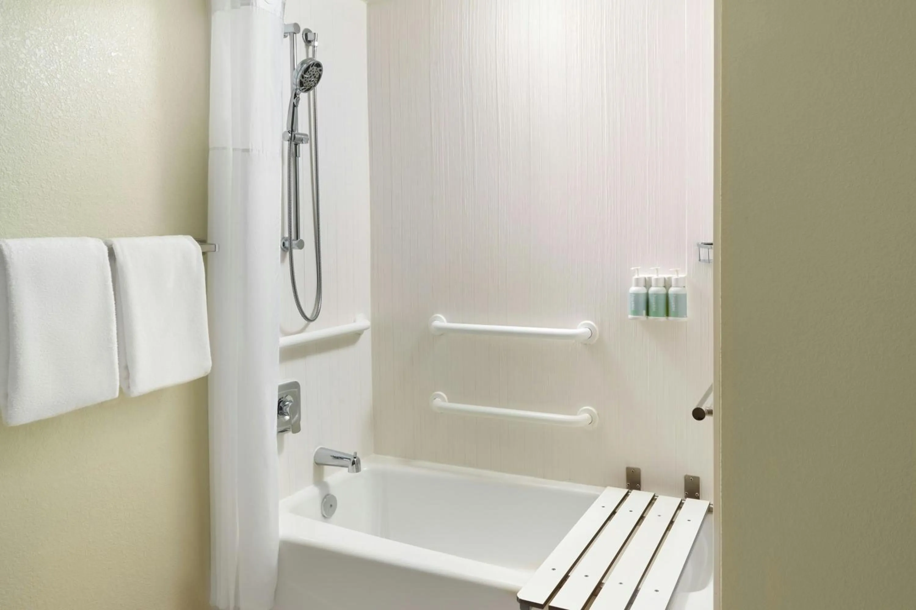 Bathroom in Courtyard Greenville Haywood Mall