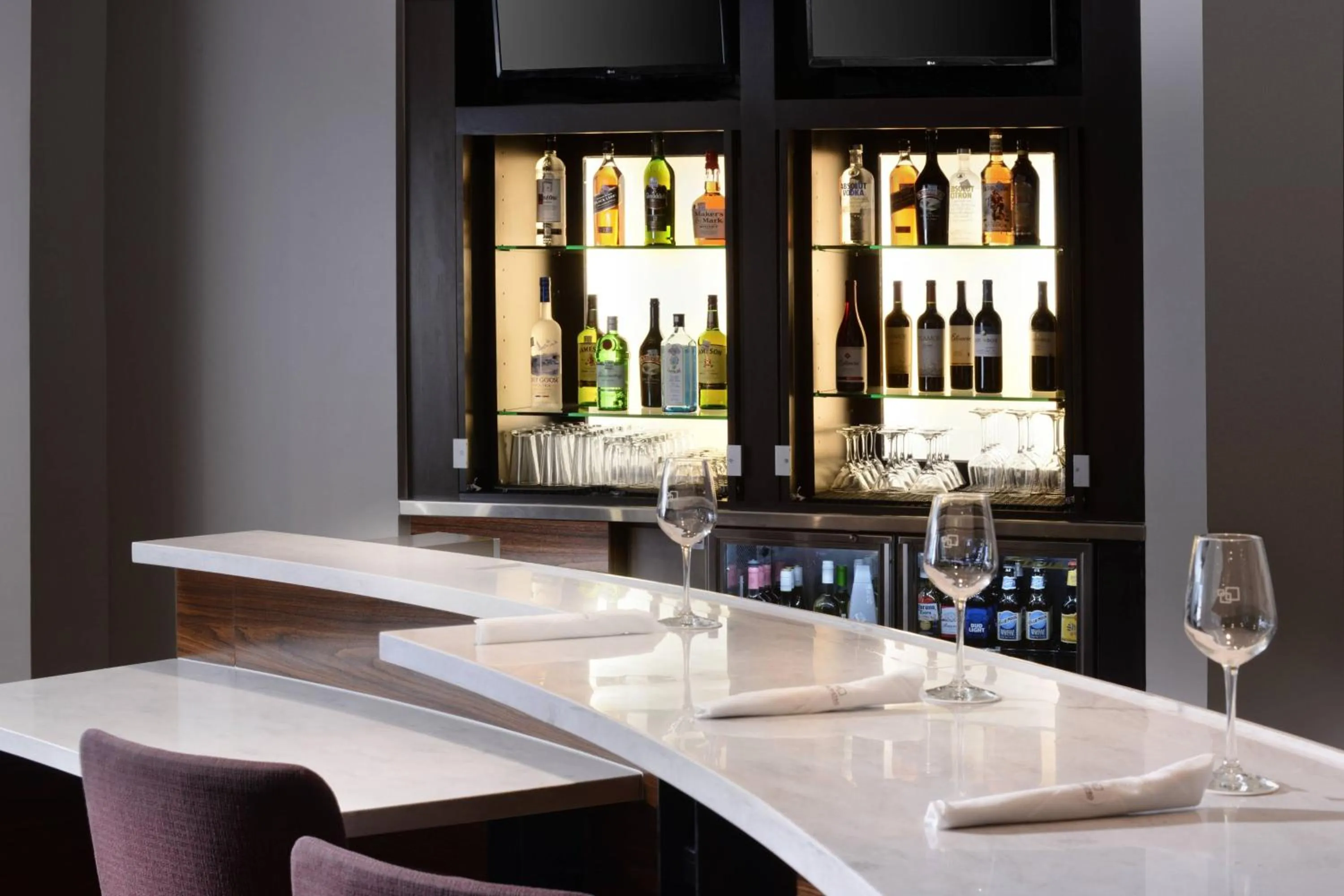 Lounge or bar in Courtyard Marriott Houston Pearland