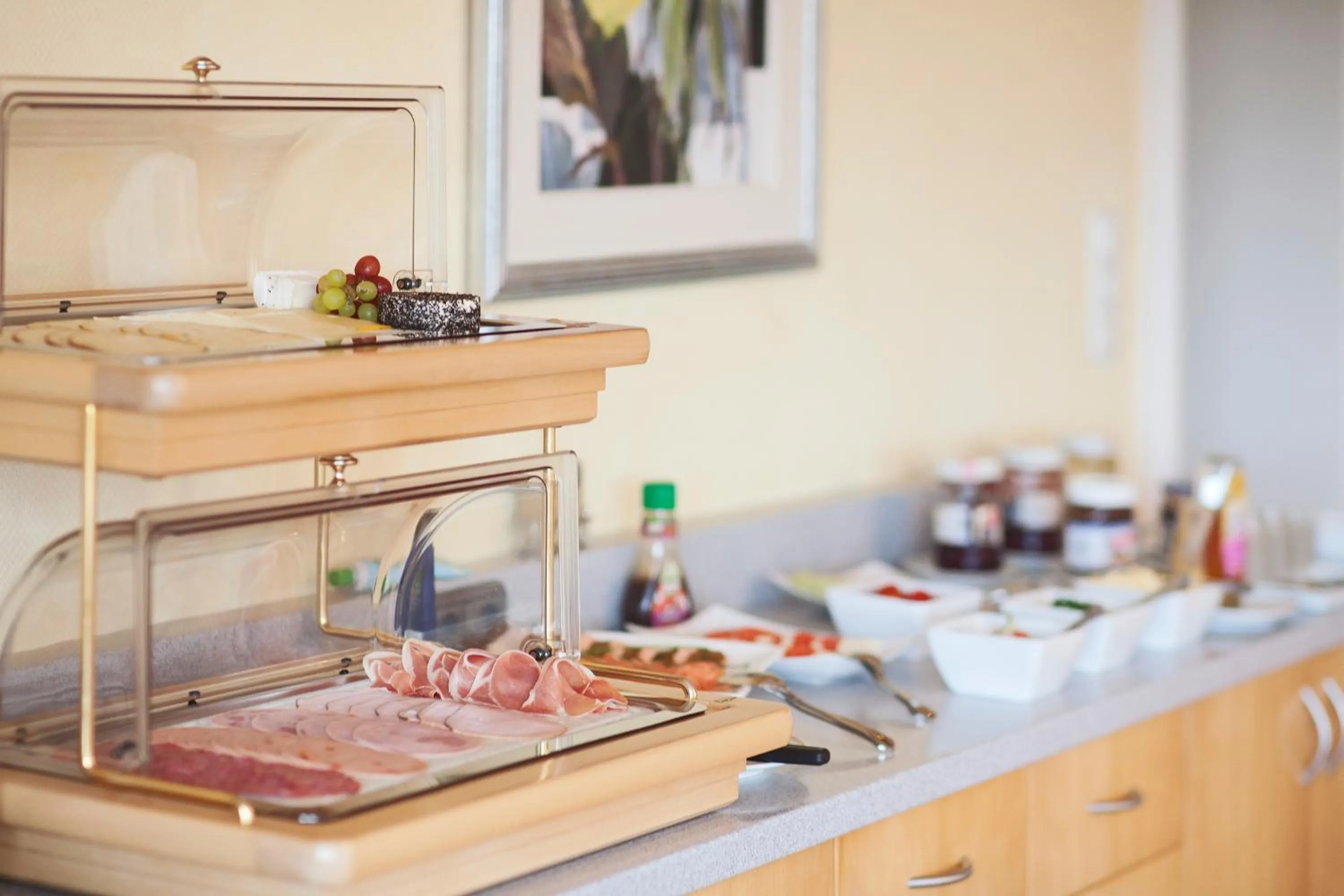 Buffet breakfast in Hotel Seeblick Garni